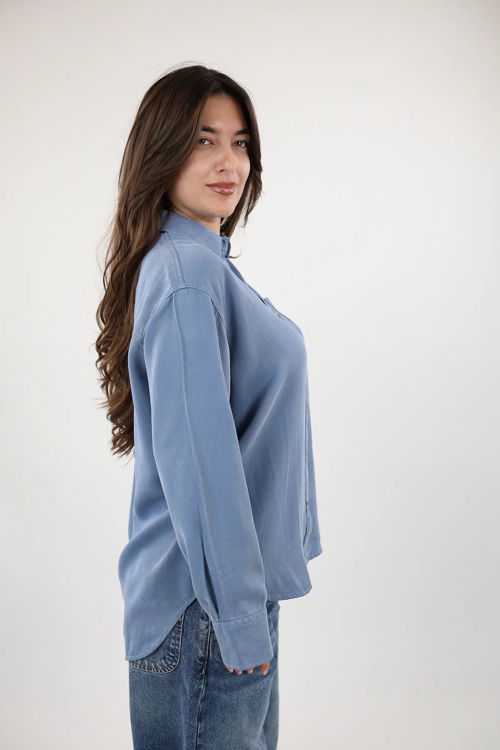 KËMISHË LIGHT BLUE