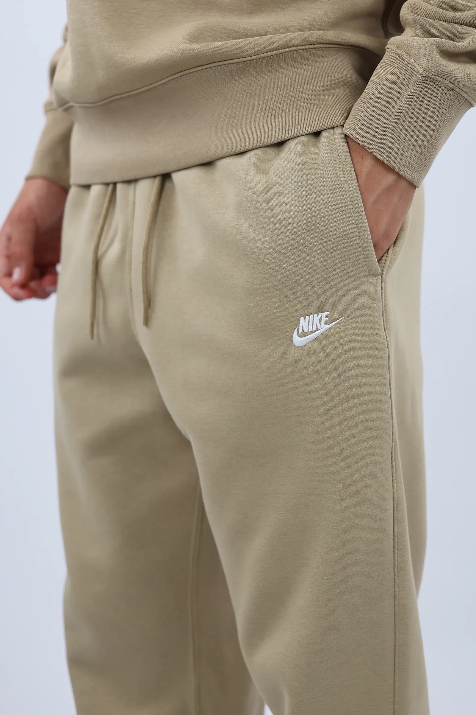 TRENERKA NIKE SW TRIBUTE JOGGERS SAND