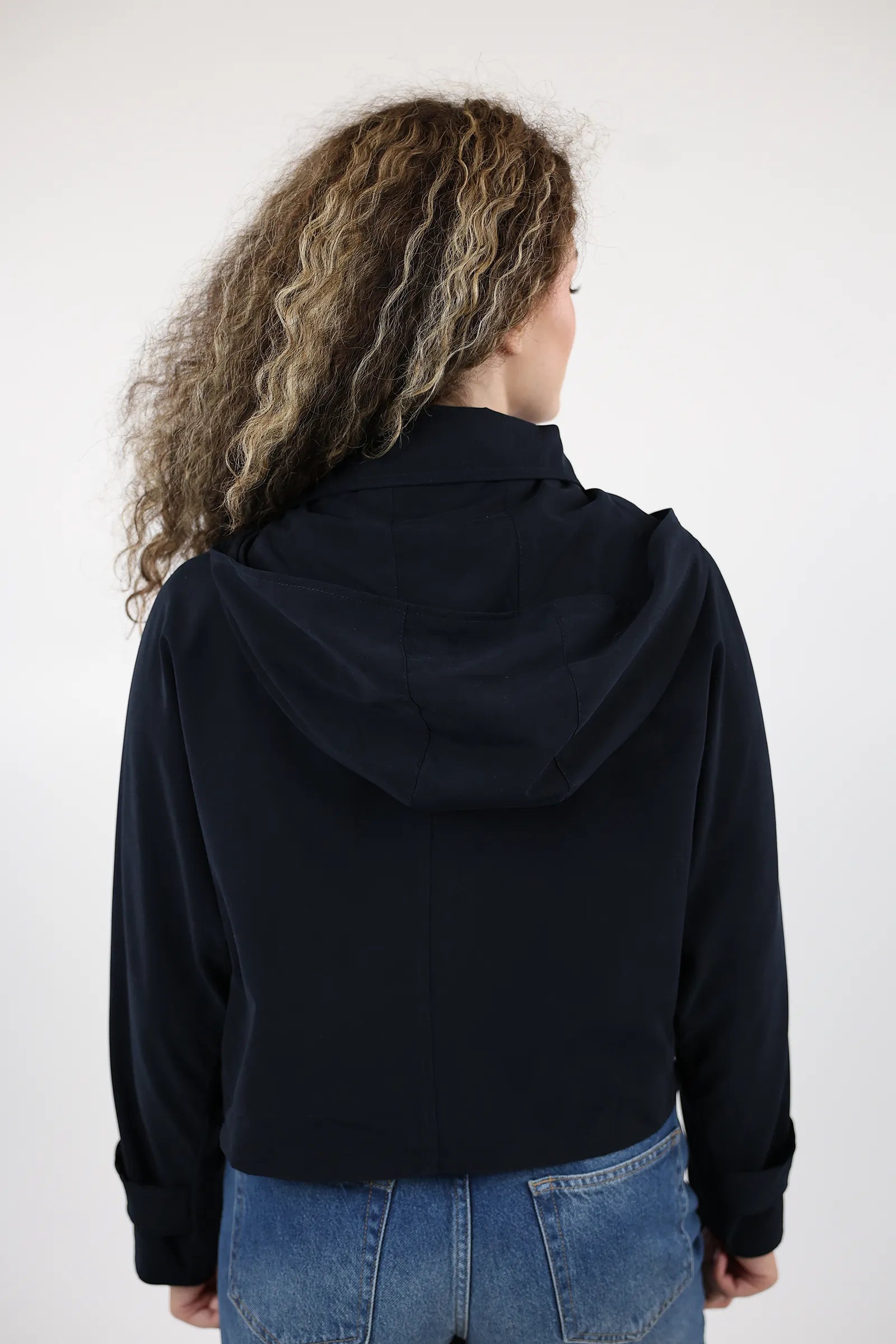 MANTIL ASYMMETRIC TRENCH