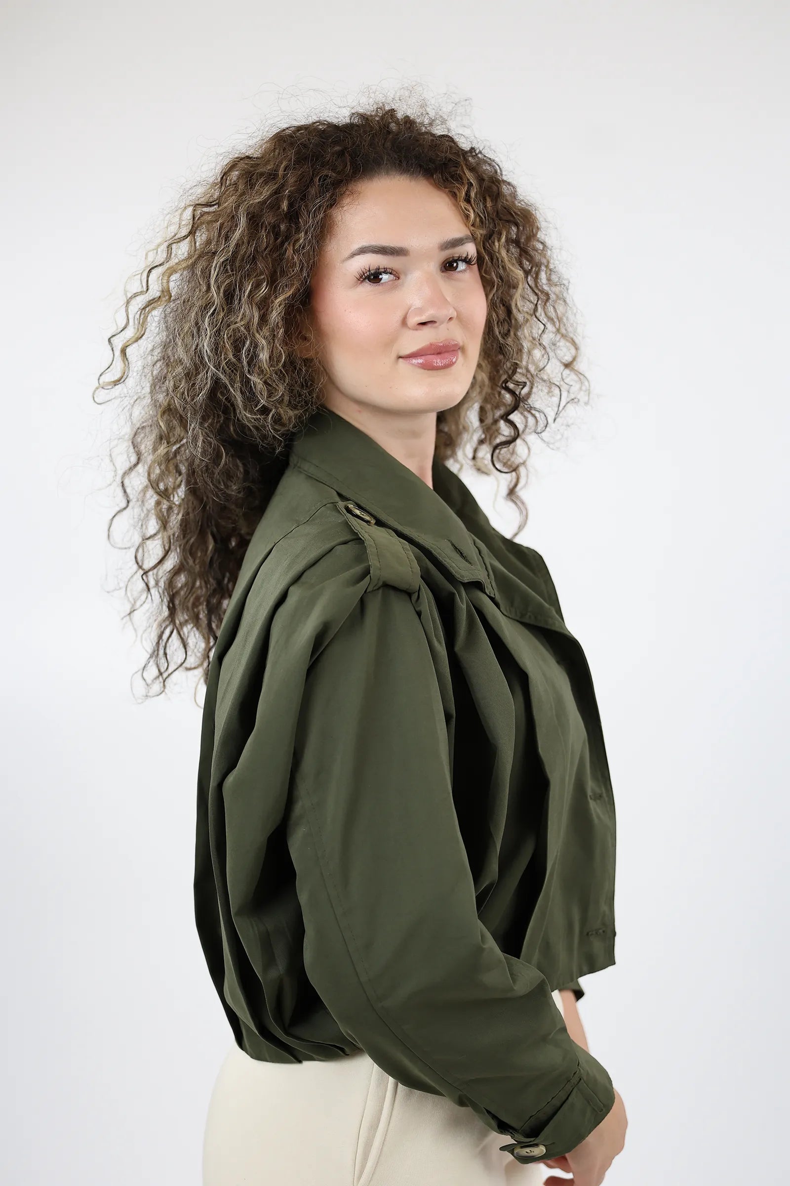MANTIL OLIVE GREEN