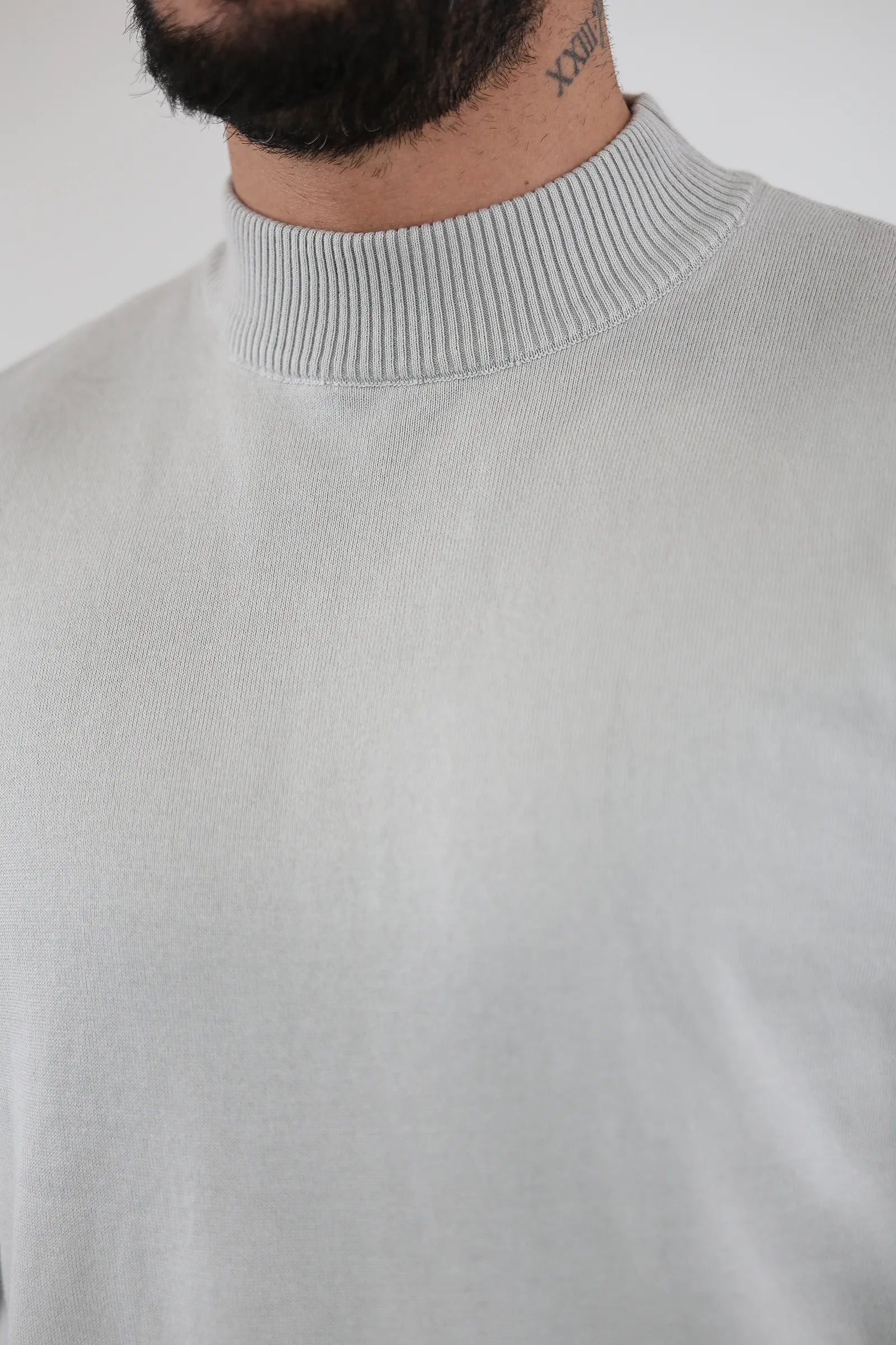 XHEMPER MOCK NECK