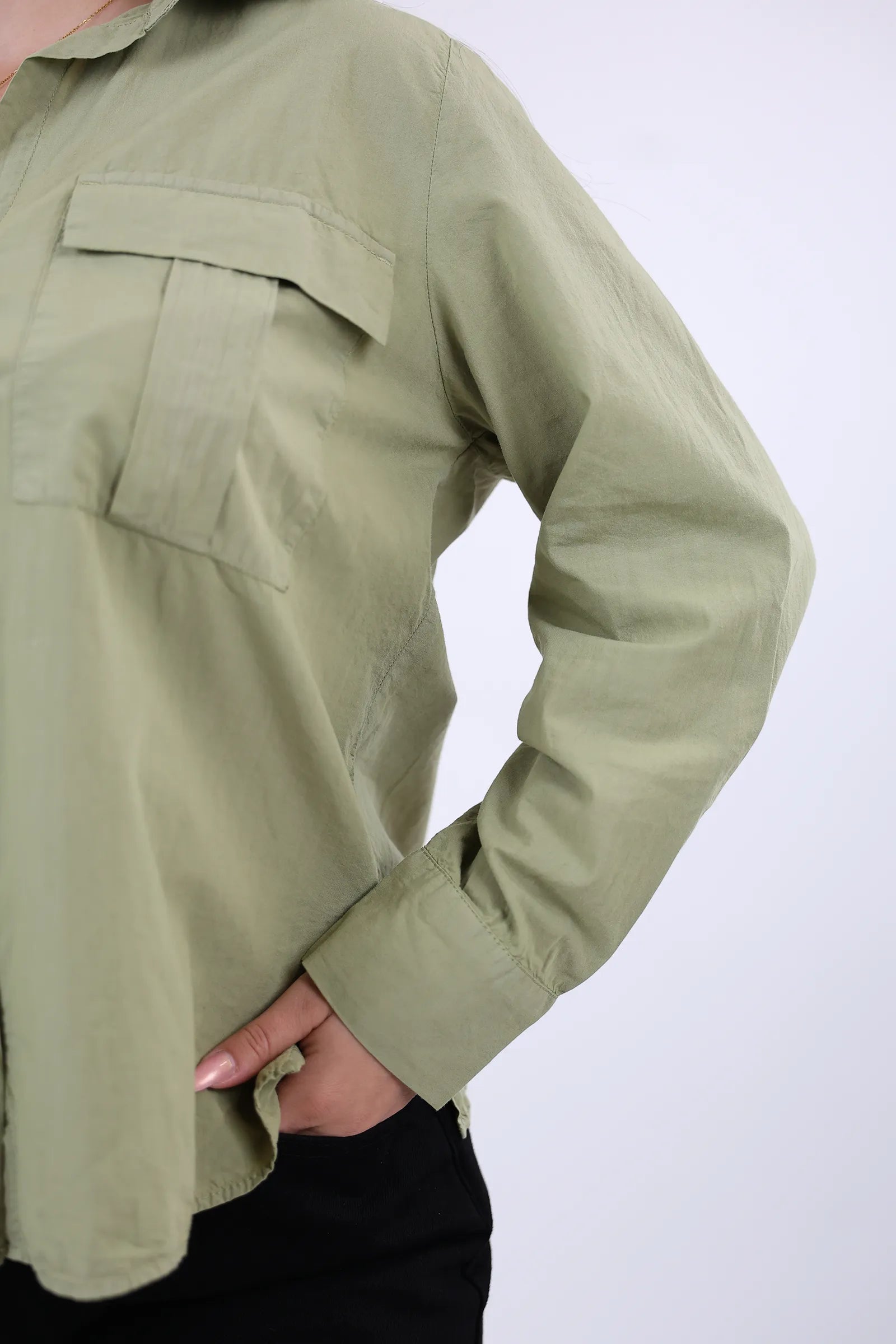 KËMISHË  OLIVE GREEN POCKETS