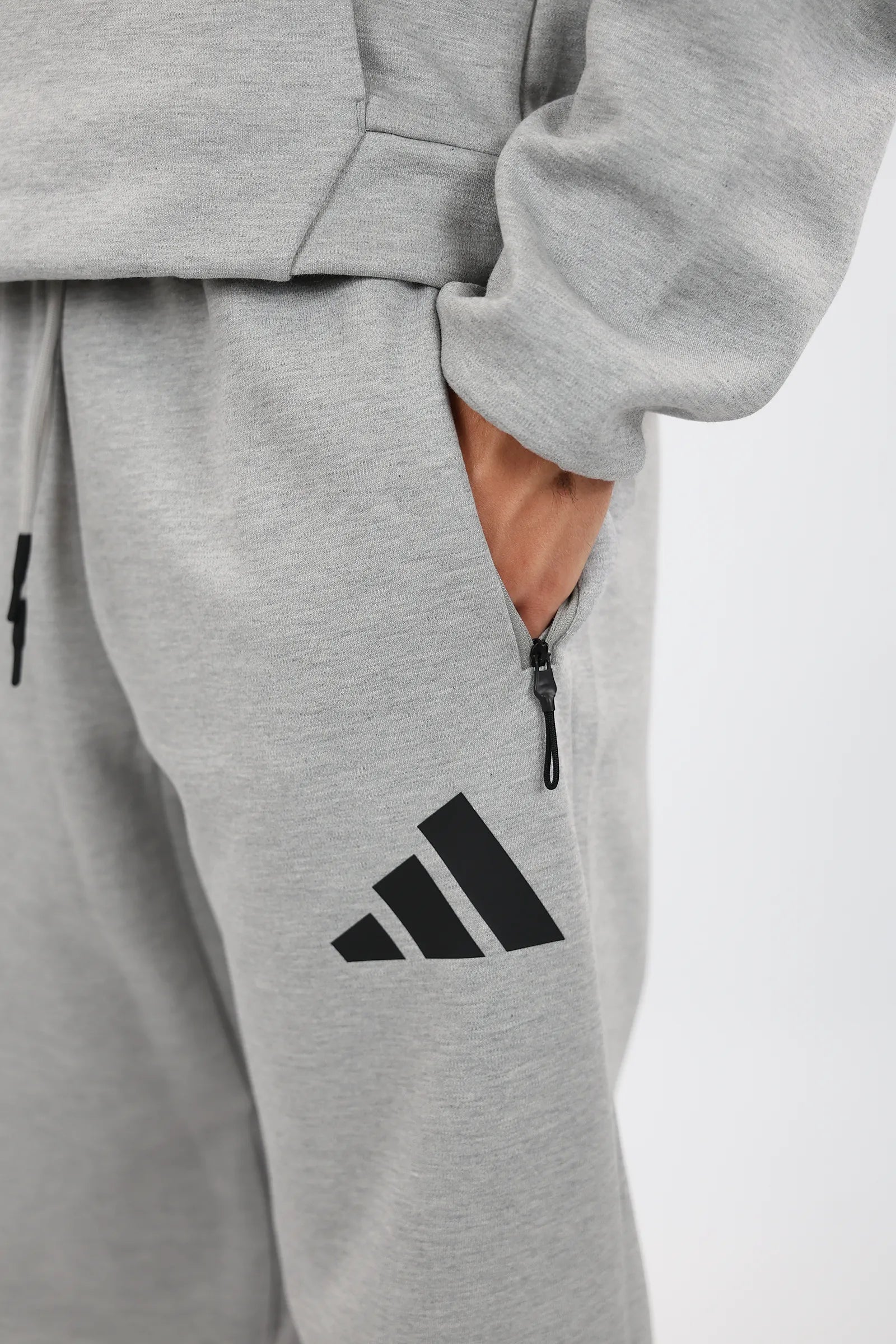 TRENERKA HIRI ADIDAS