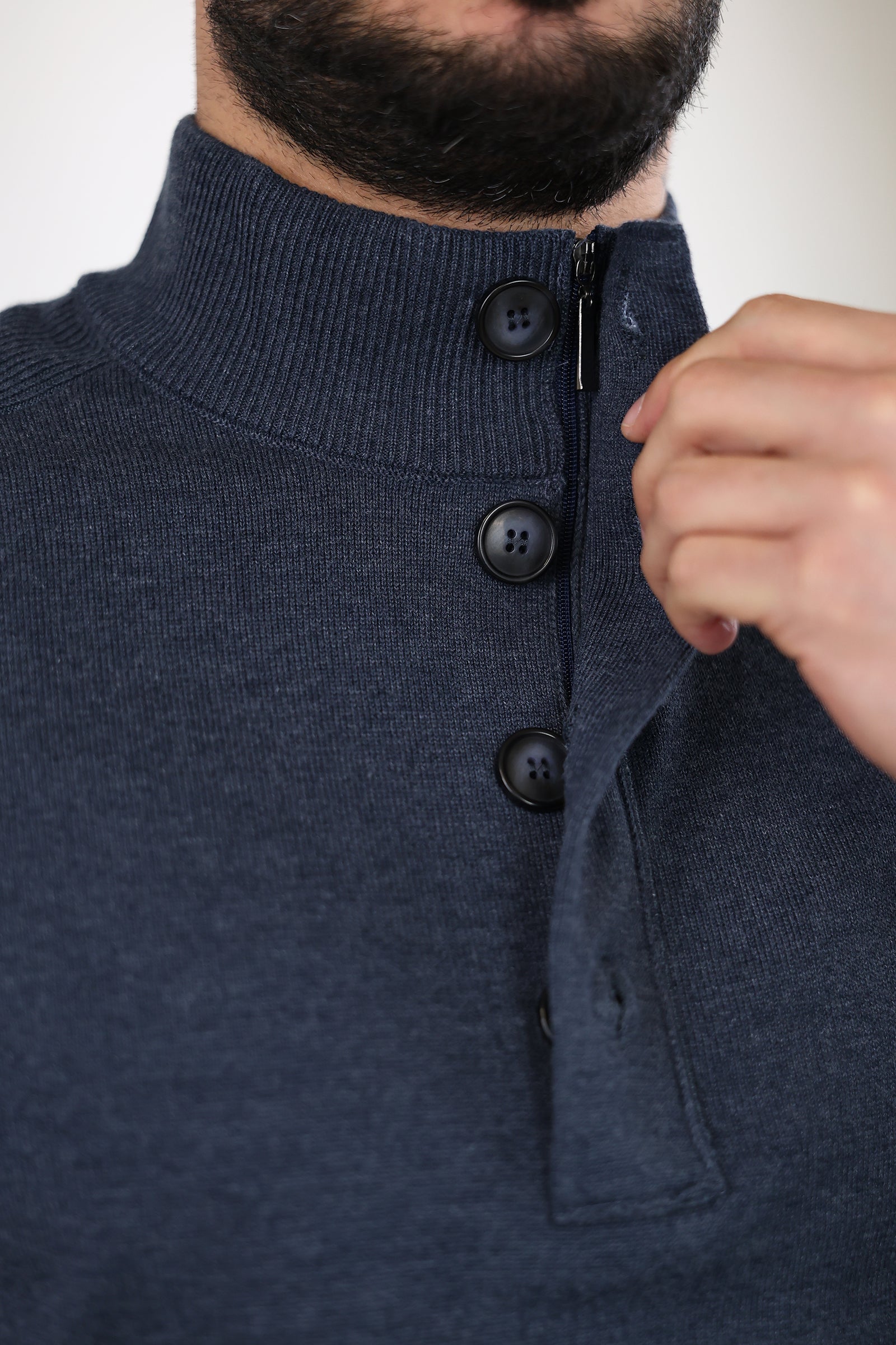 XHEMPER BUTTON UP MOCK