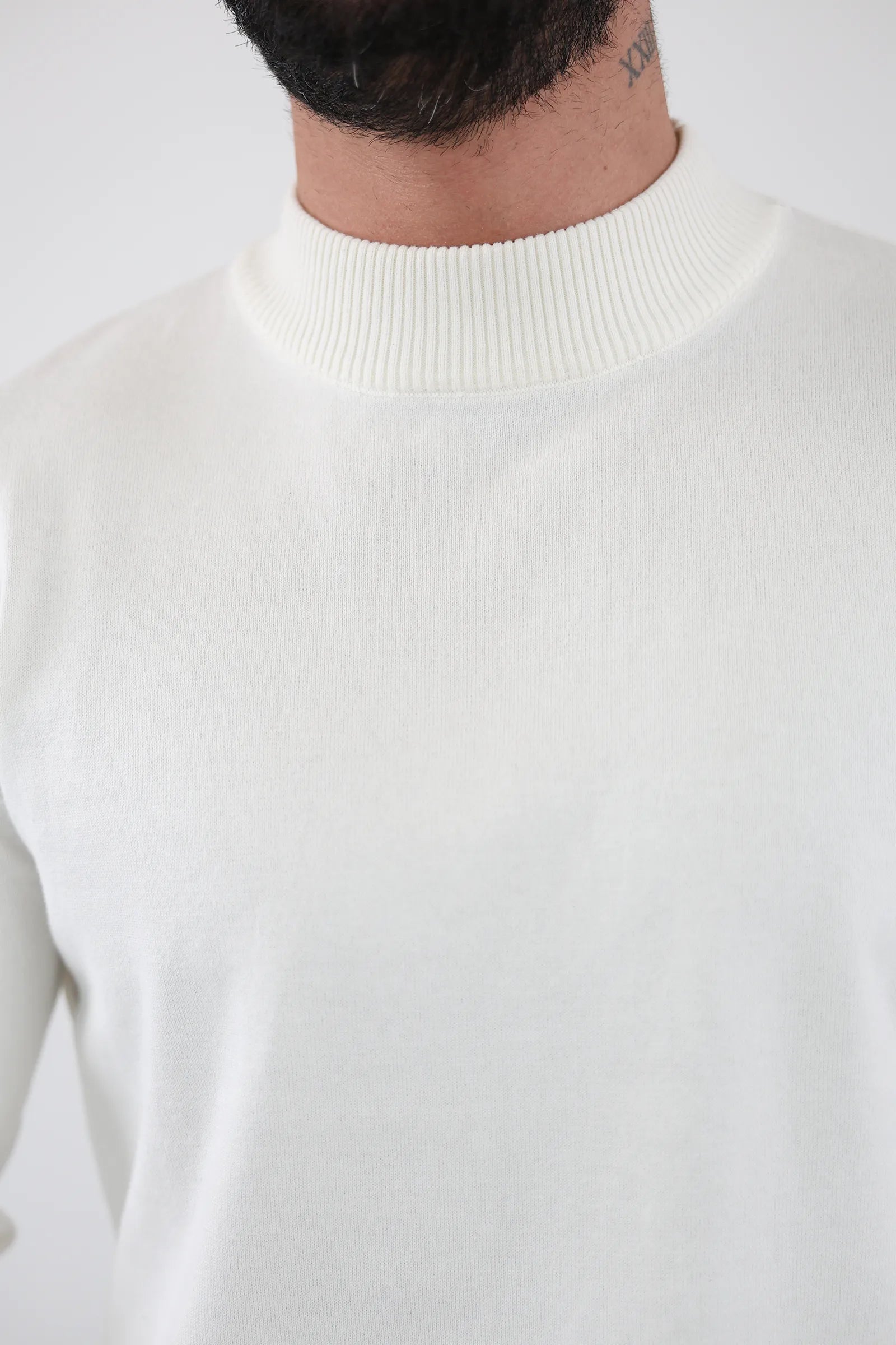 XHEMPER MOCK NECK