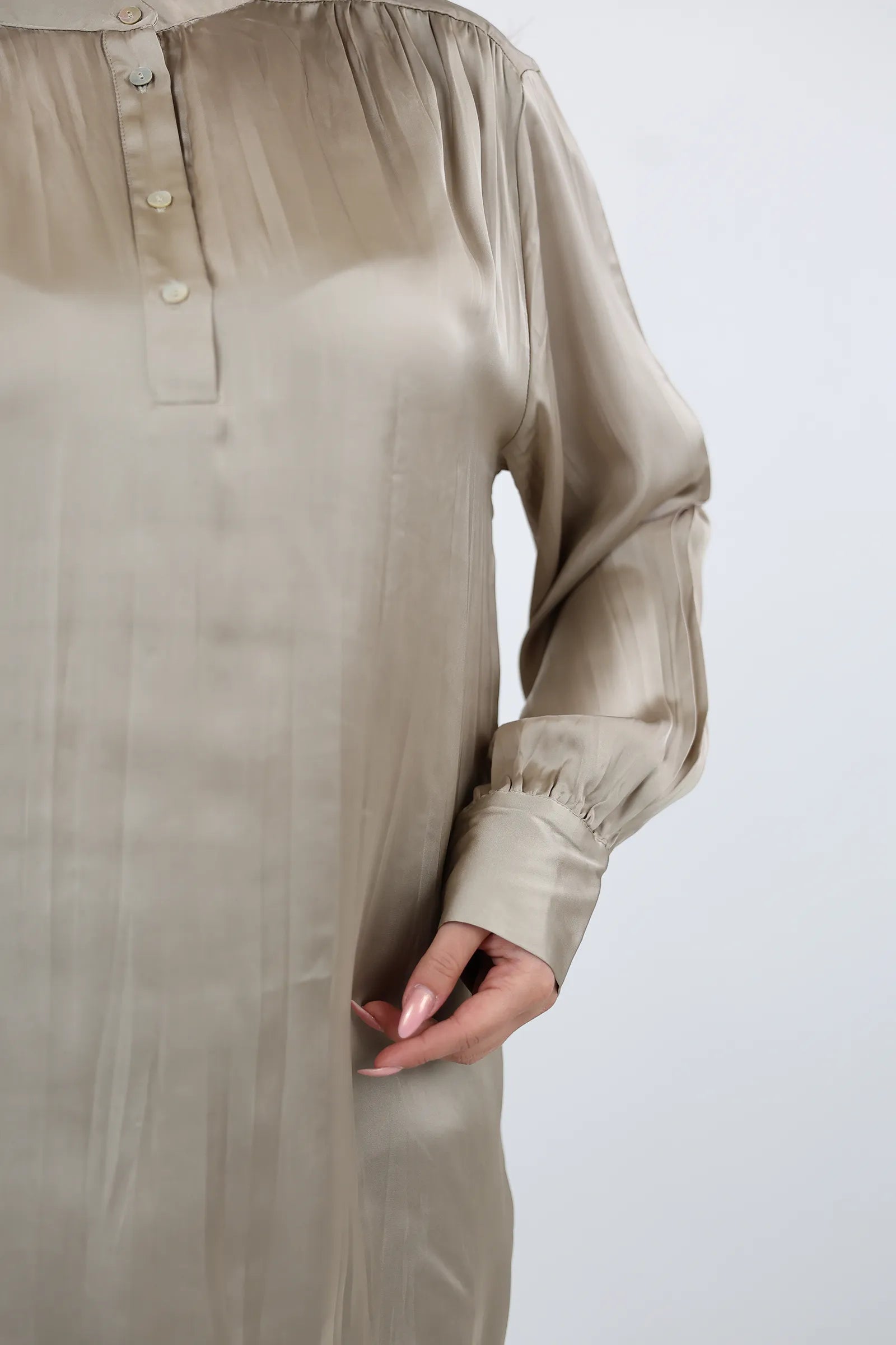 KËMISHË BUTTON DOWN