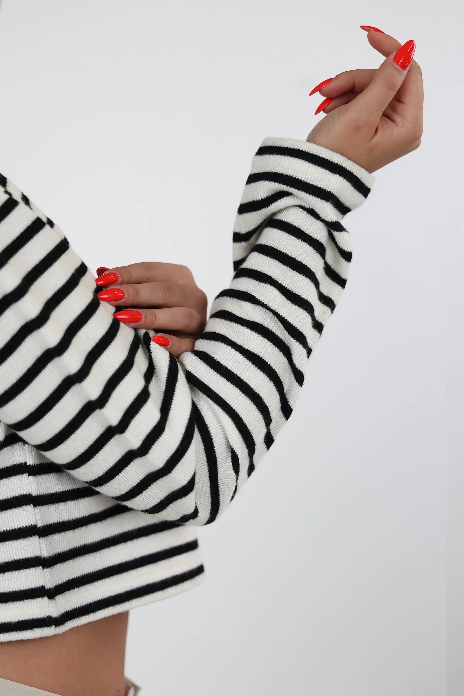 XHEMPER STRIPED COLLARED