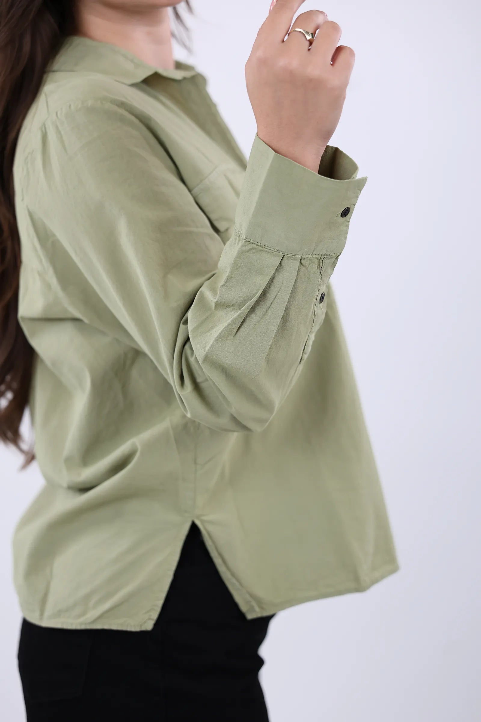 KËMISHË  OLIVE GREEN POCKETS