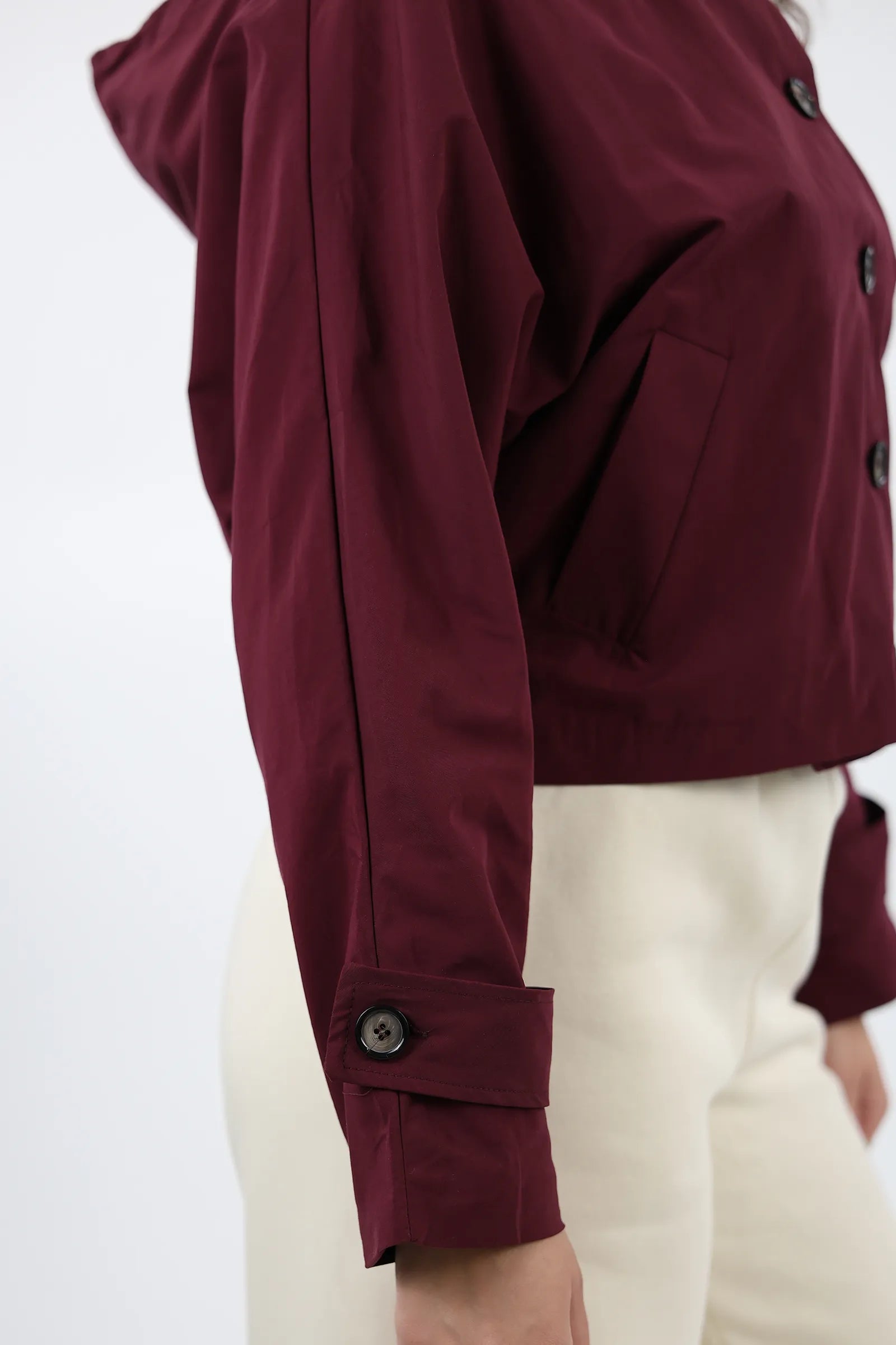 MANTIL ASYMMETRIC TRENCH