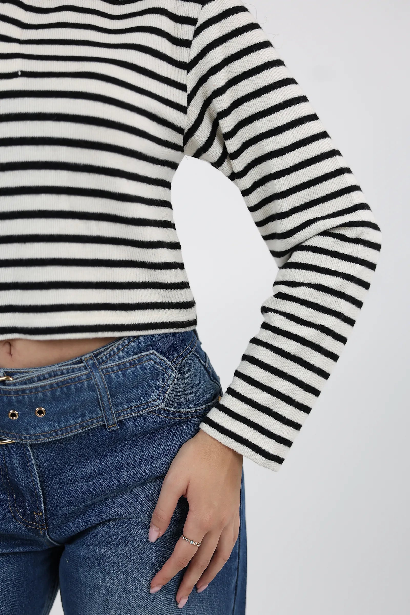 XHEMPER STRIPED COLLARED