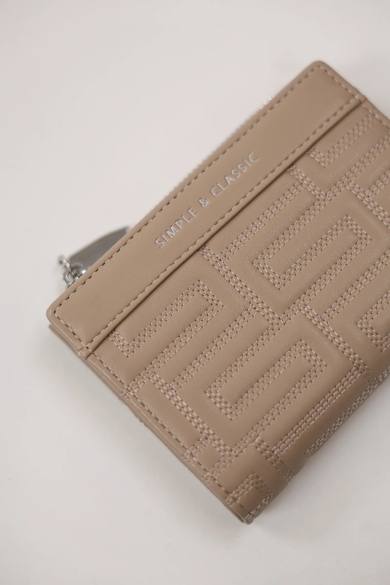 KULETË SIMPLE&CLASSIC