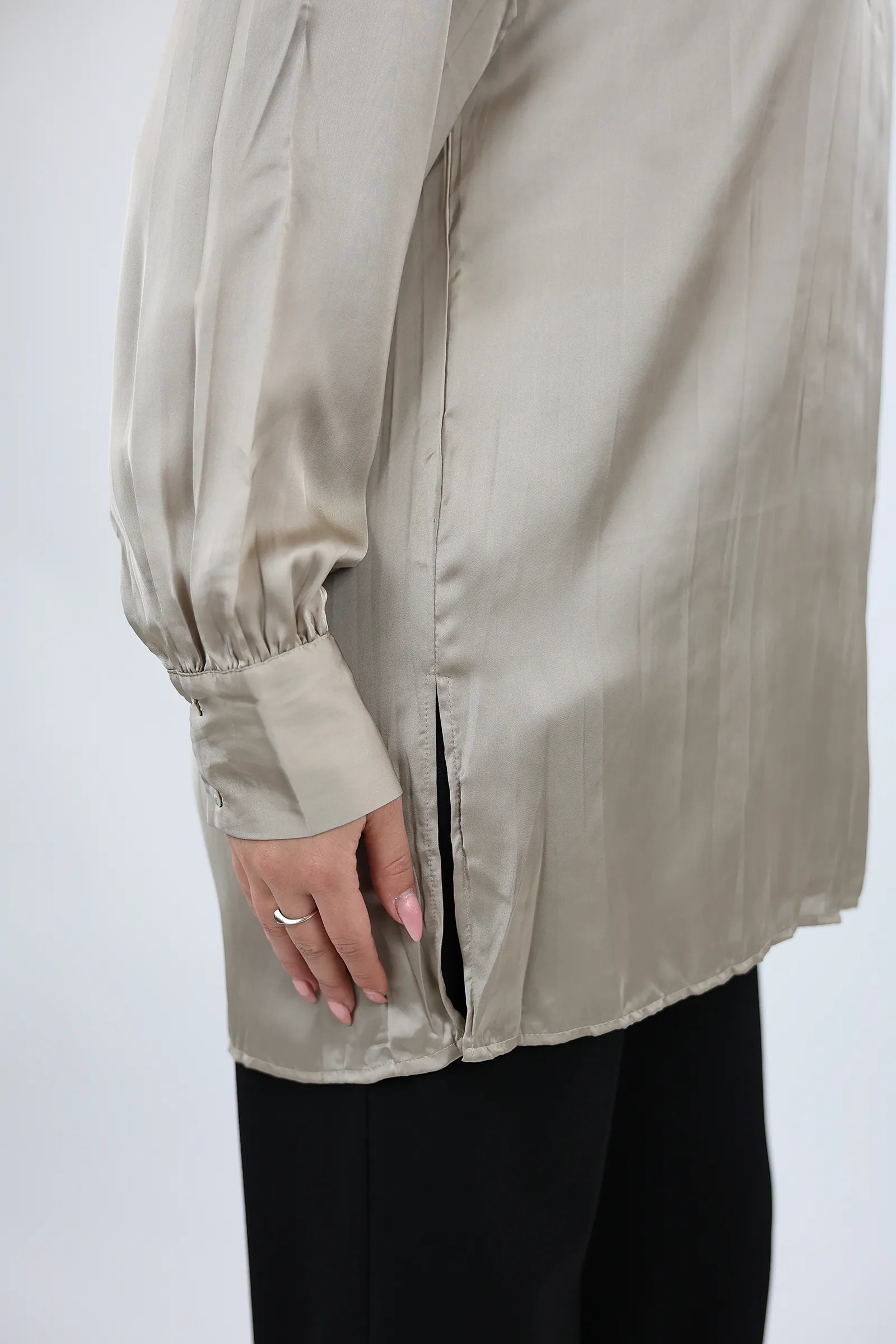 KËMISHË BUTTON DOWN