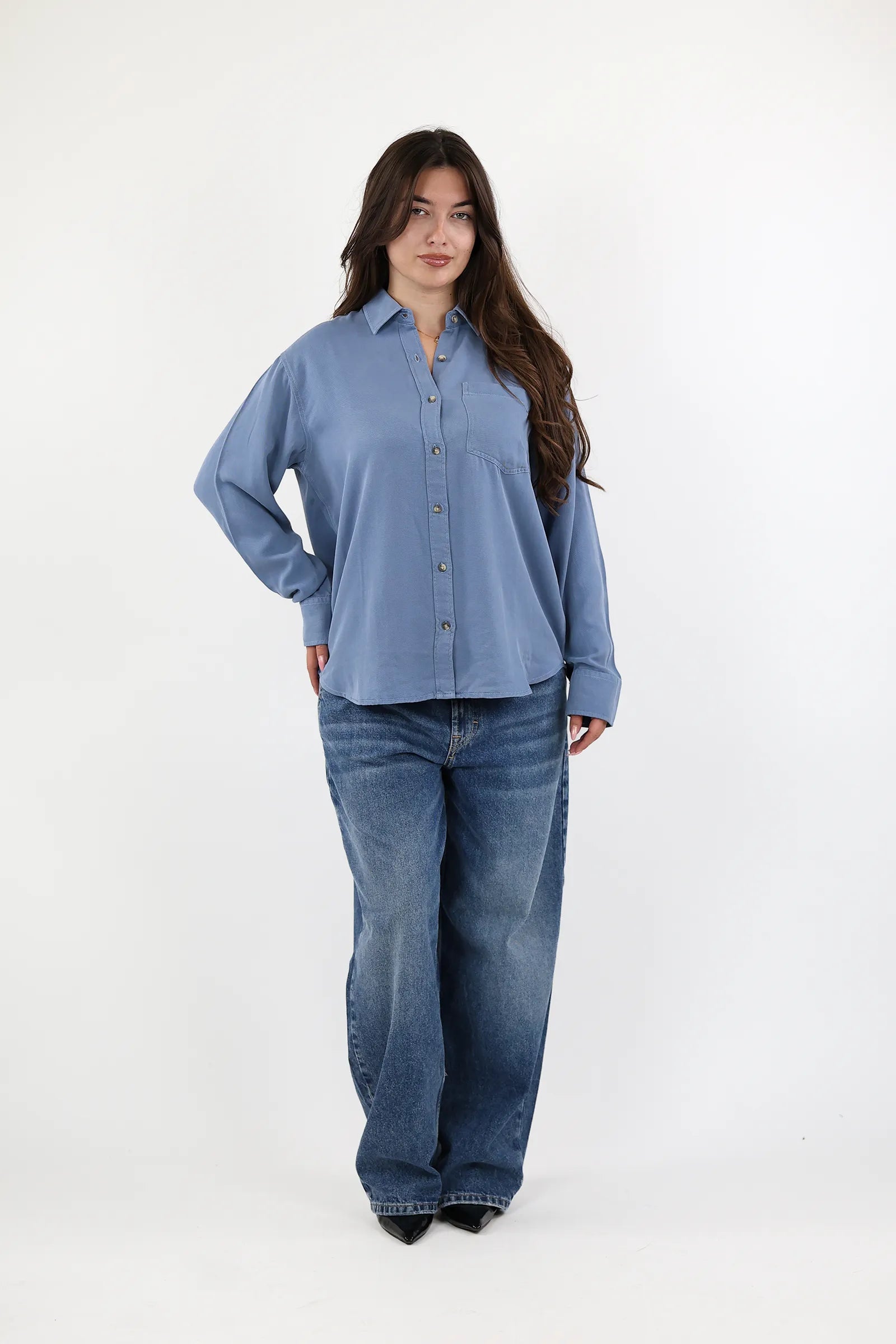 KËMISHË LIGHT BLUE