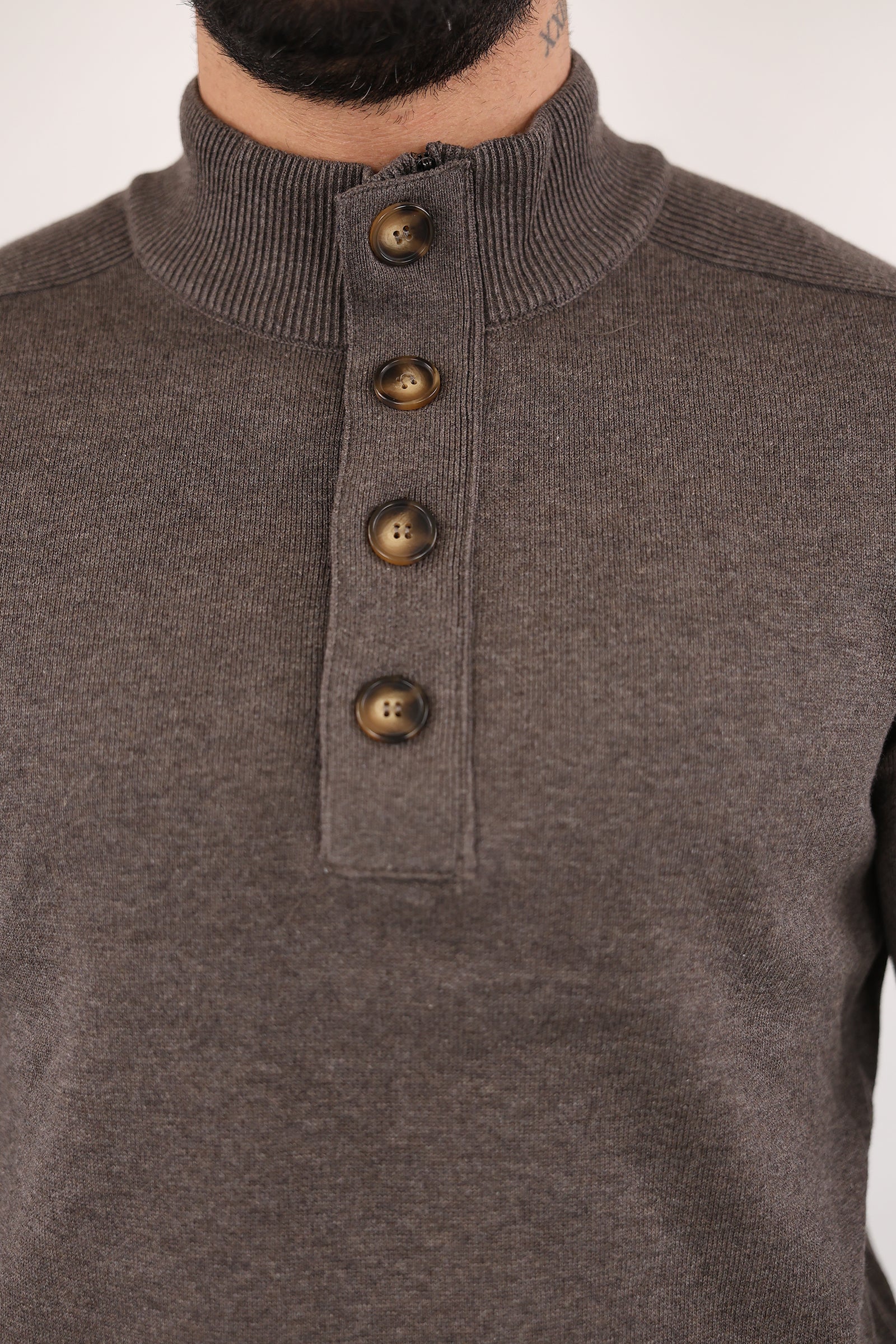 XHEMPER BUTTON UP MOCK