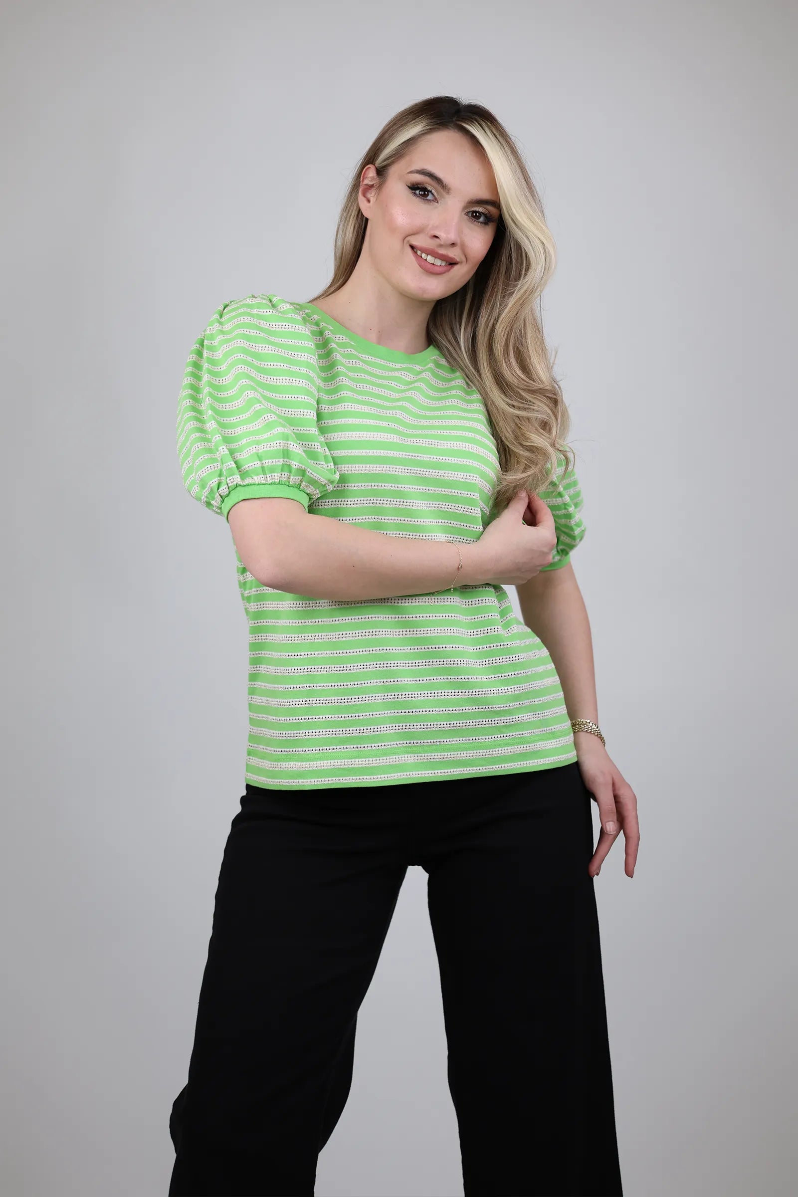 Maice striped puff