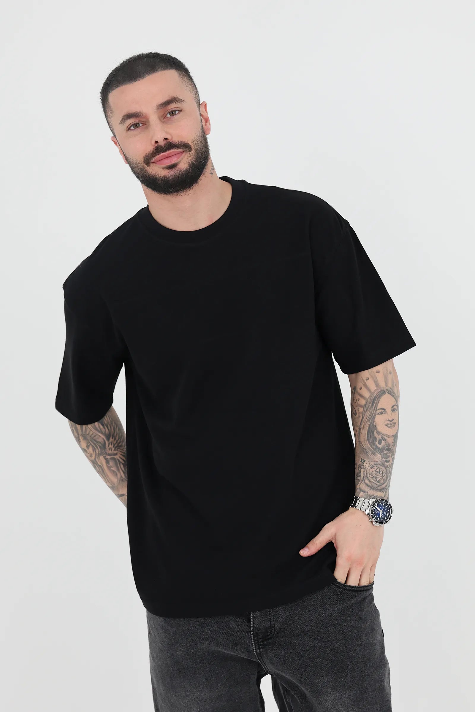 Maice relaxed shoulder