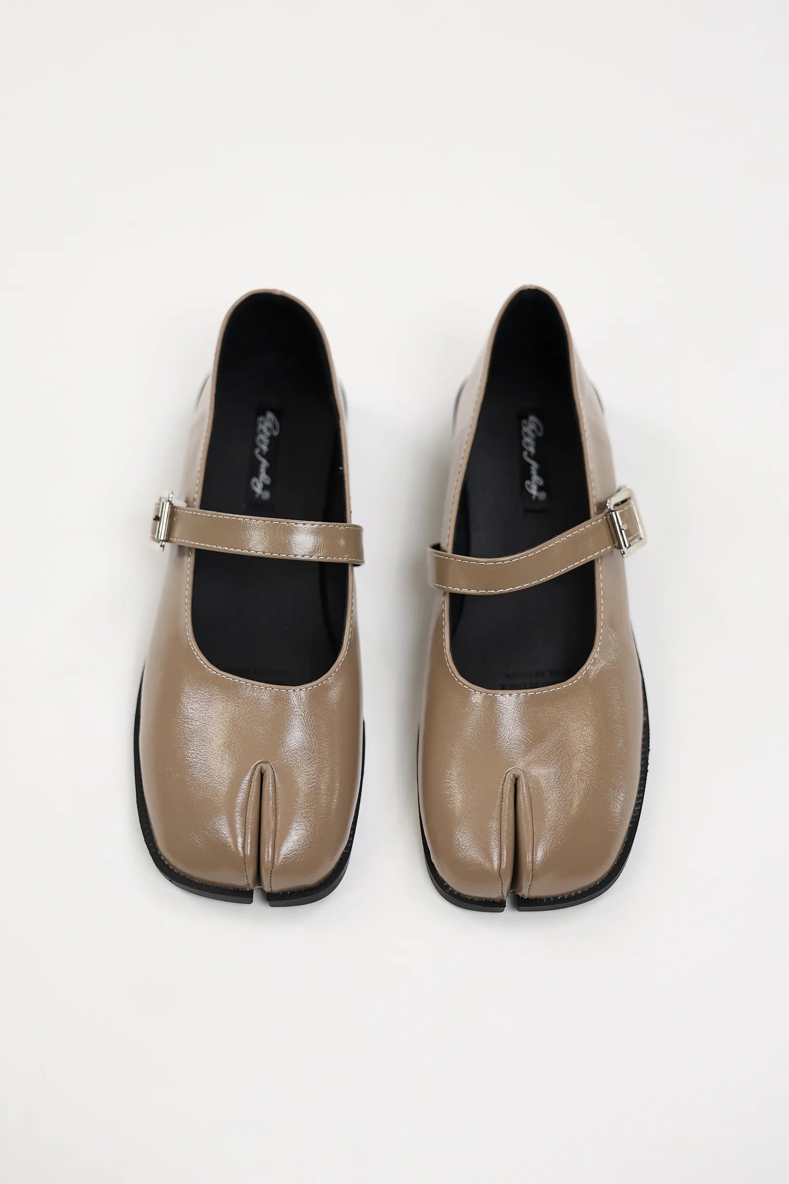 KËPUCË SPLIT TOE