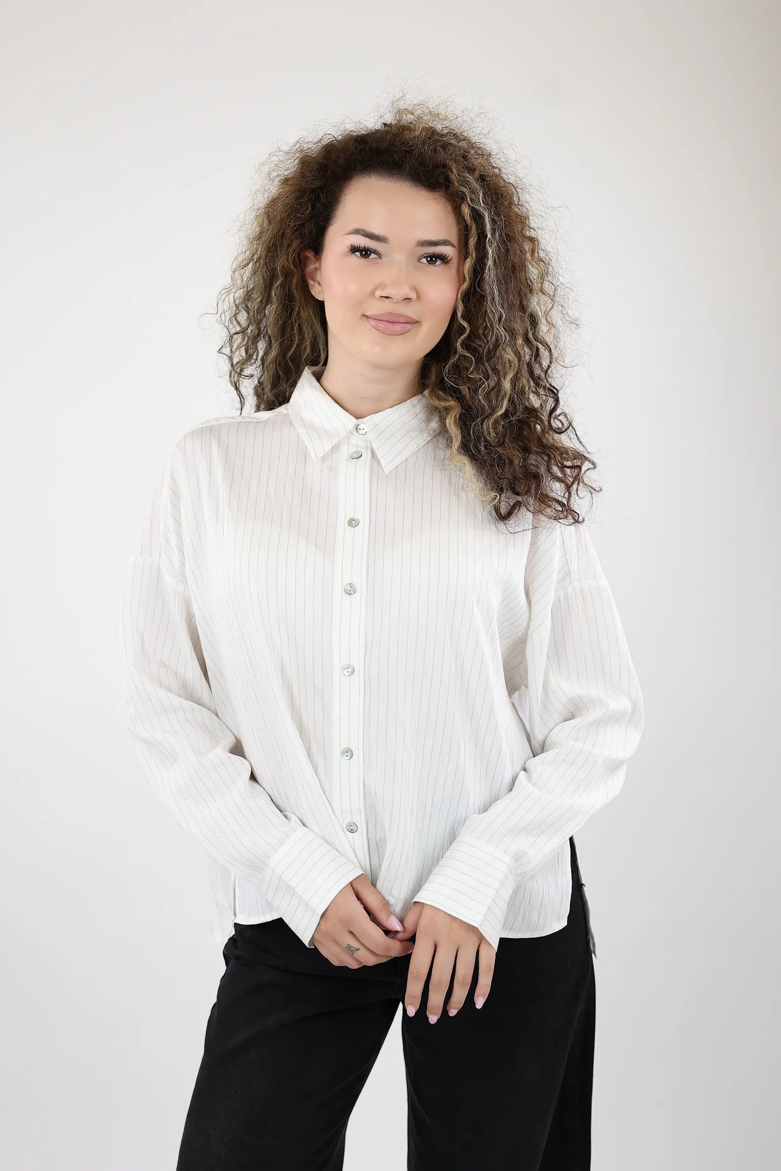 KËMISHË BASIC