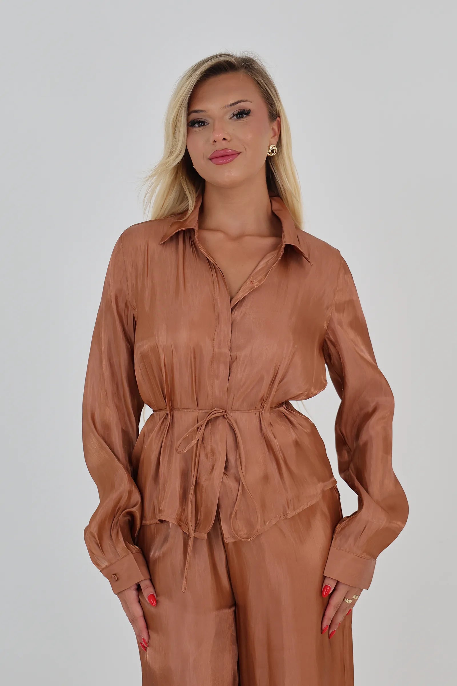 Kemishe silk look
