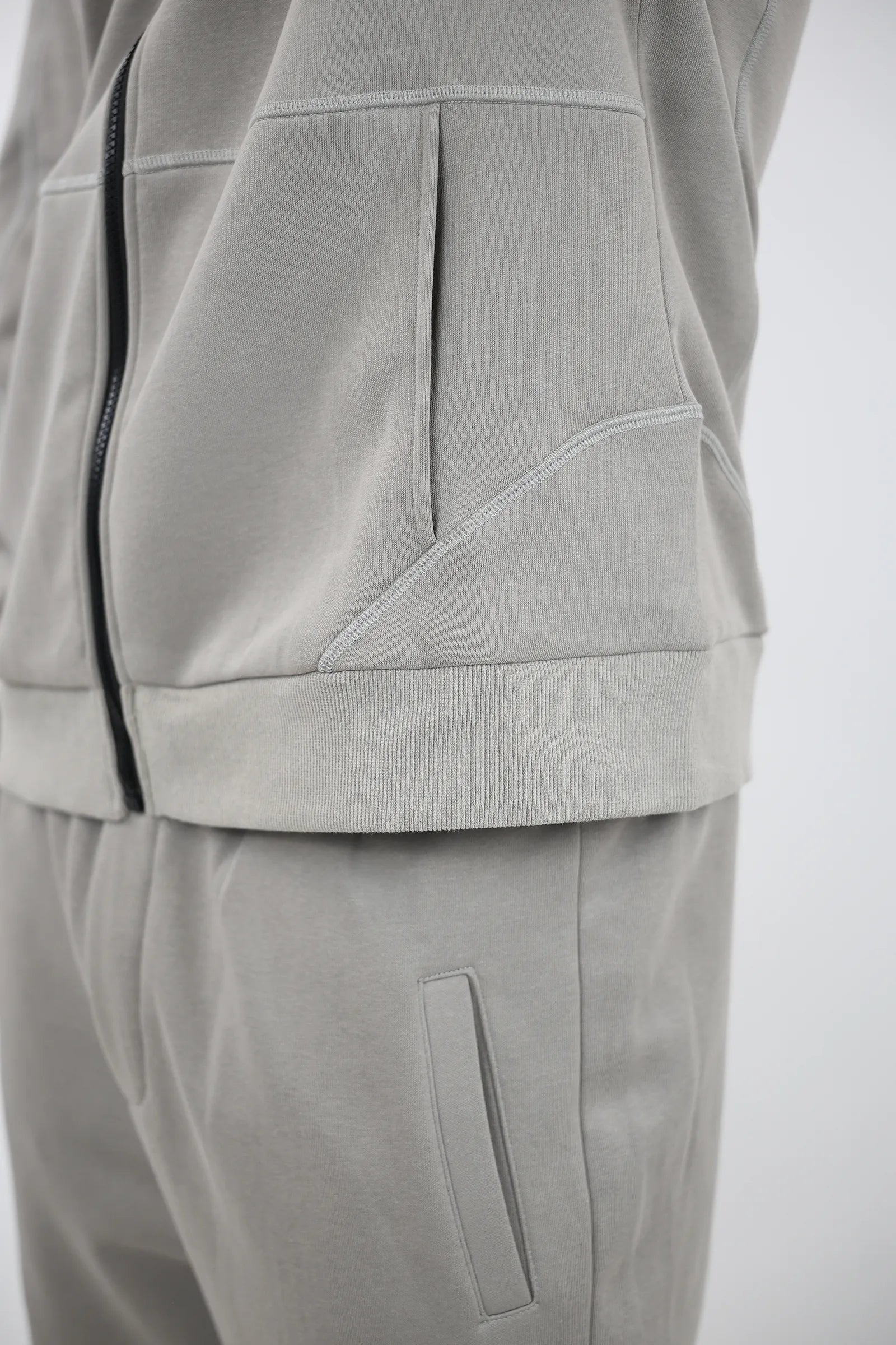 TRENERKA KOMPLET Jogger