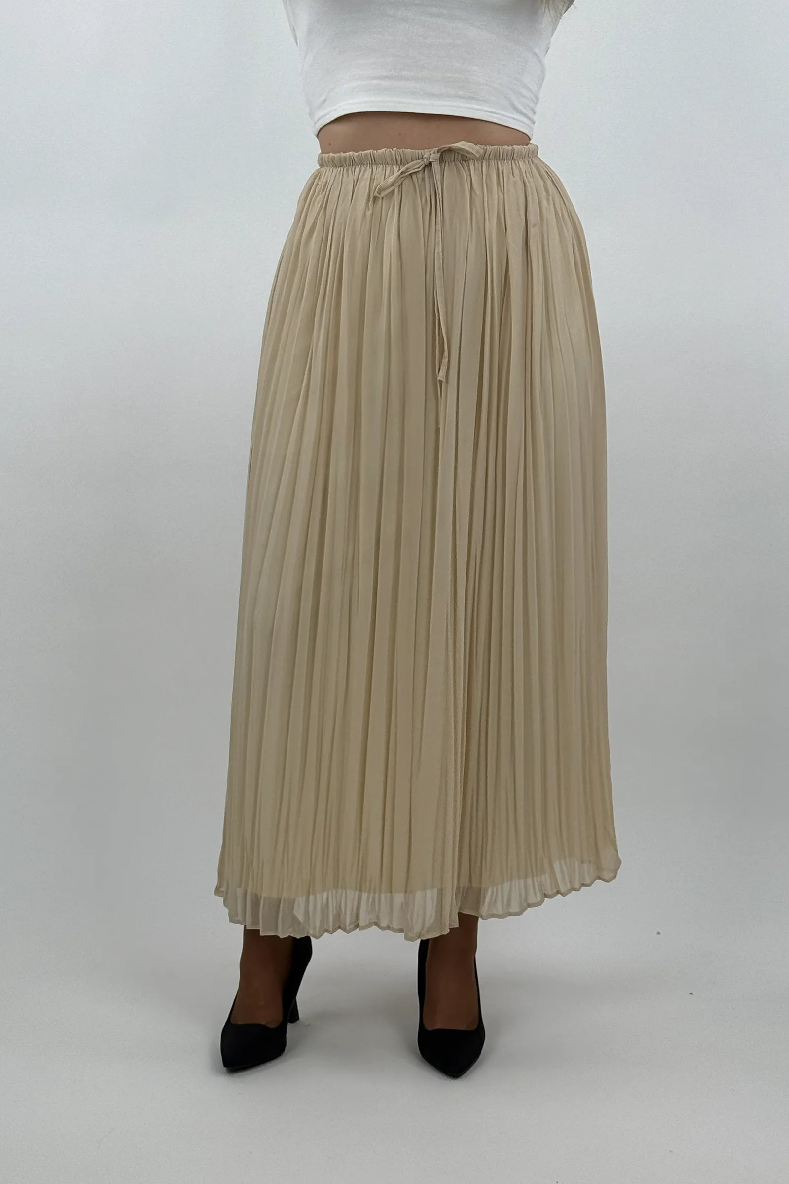 Fund Flowy Pleated Skirt