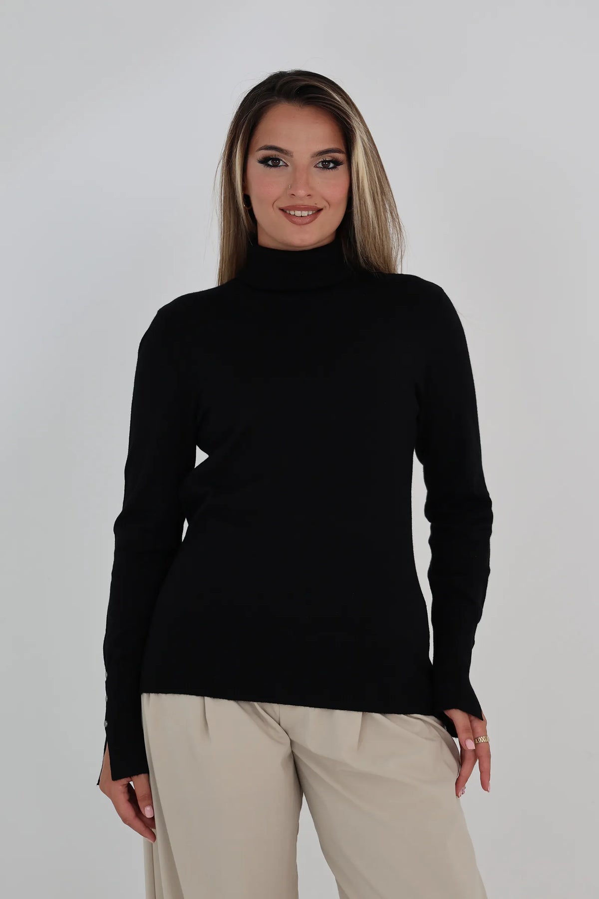 Rrollke mock neck top