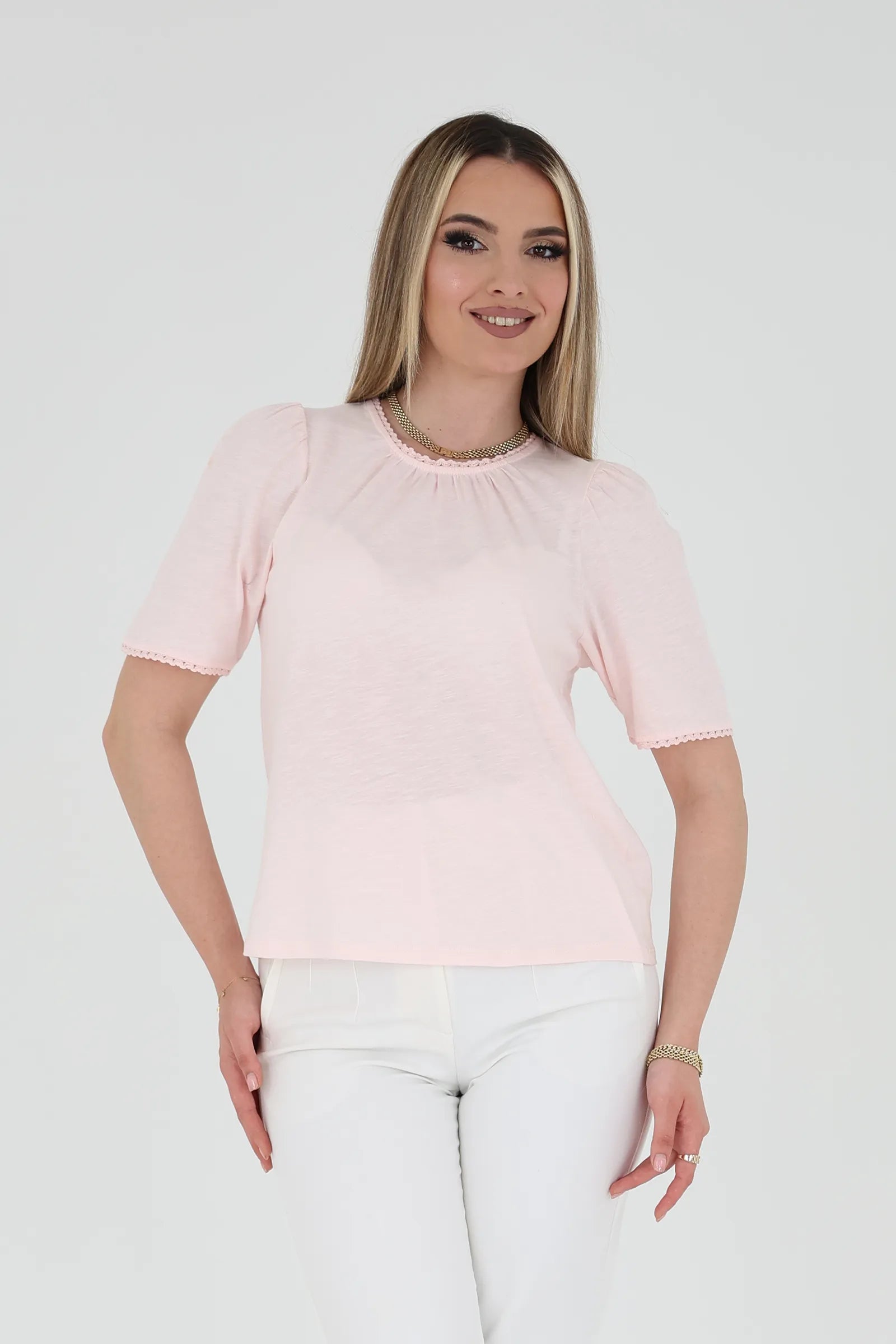 Maice ruffle neck