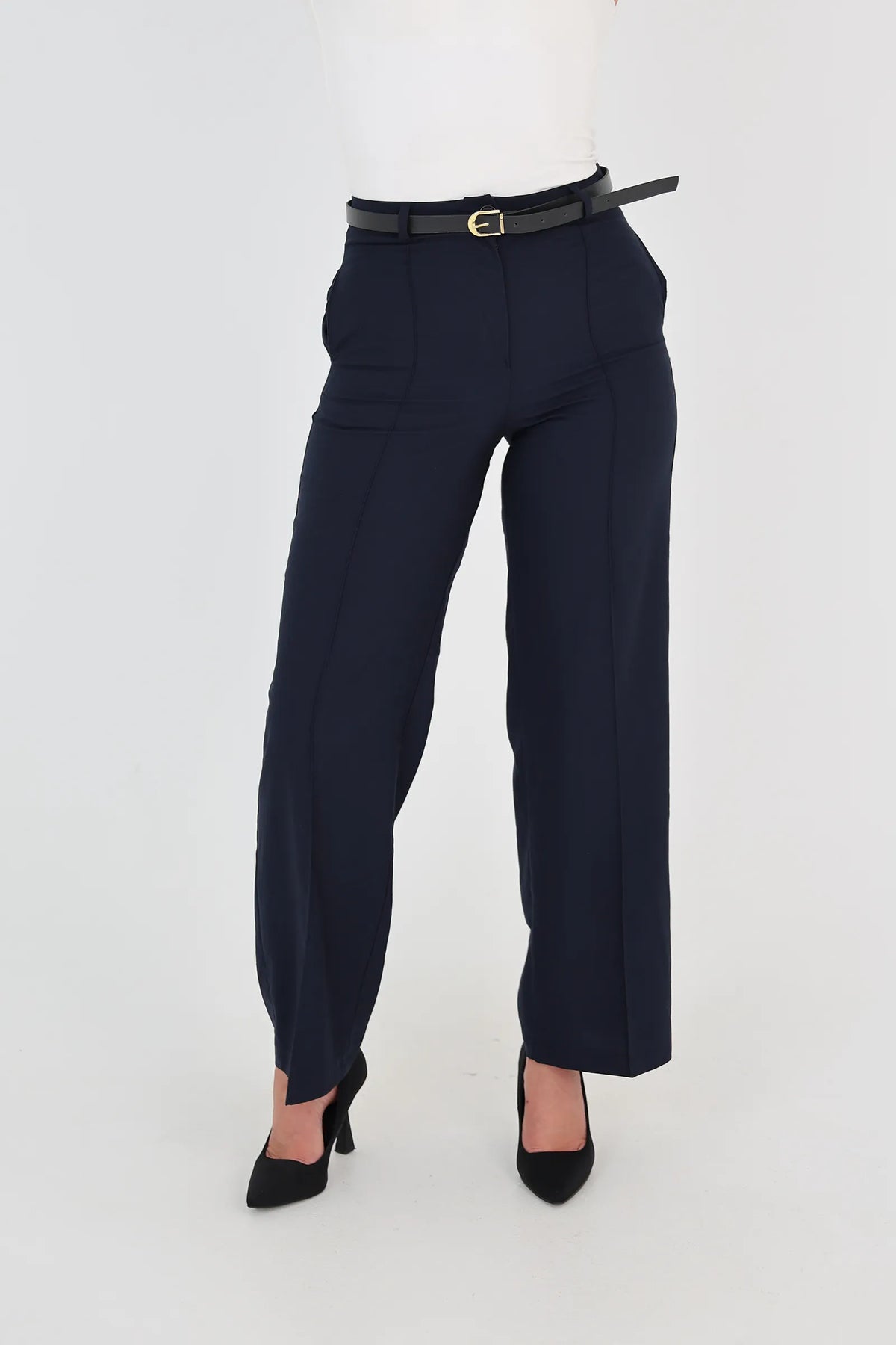 Pantallona with belt