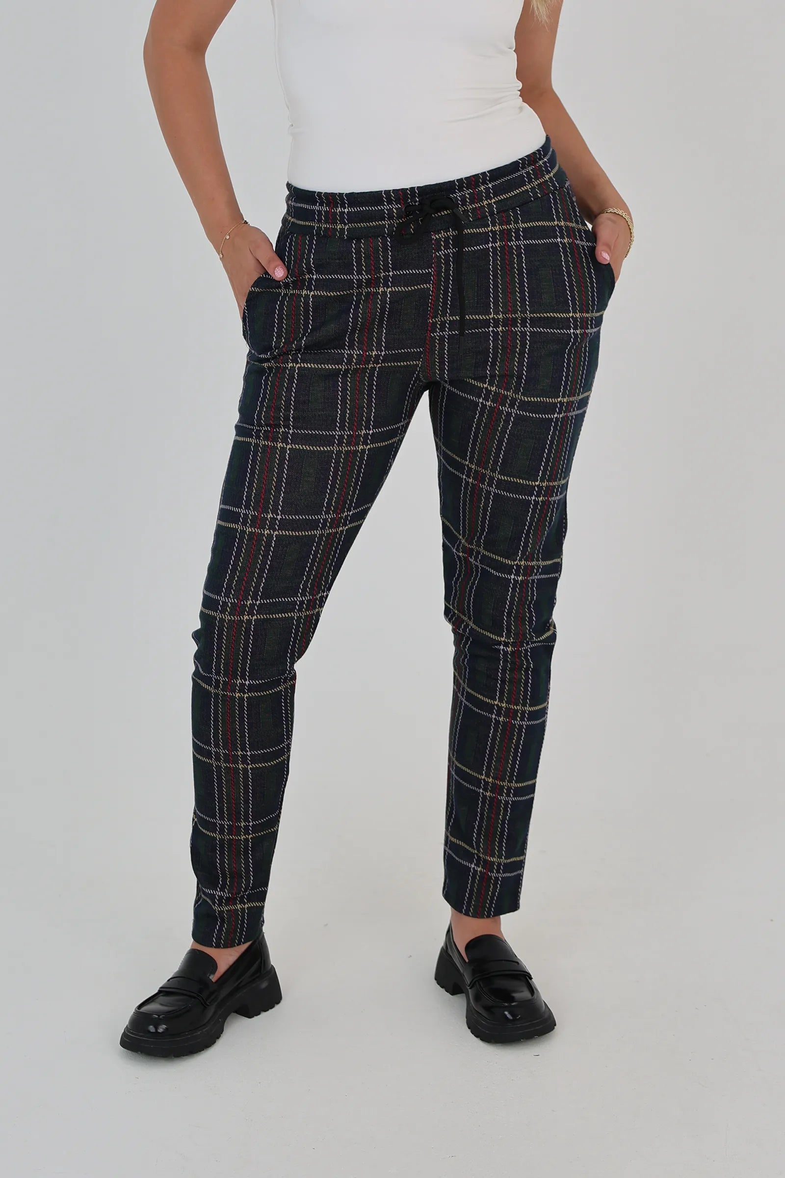 Pantallona plaid