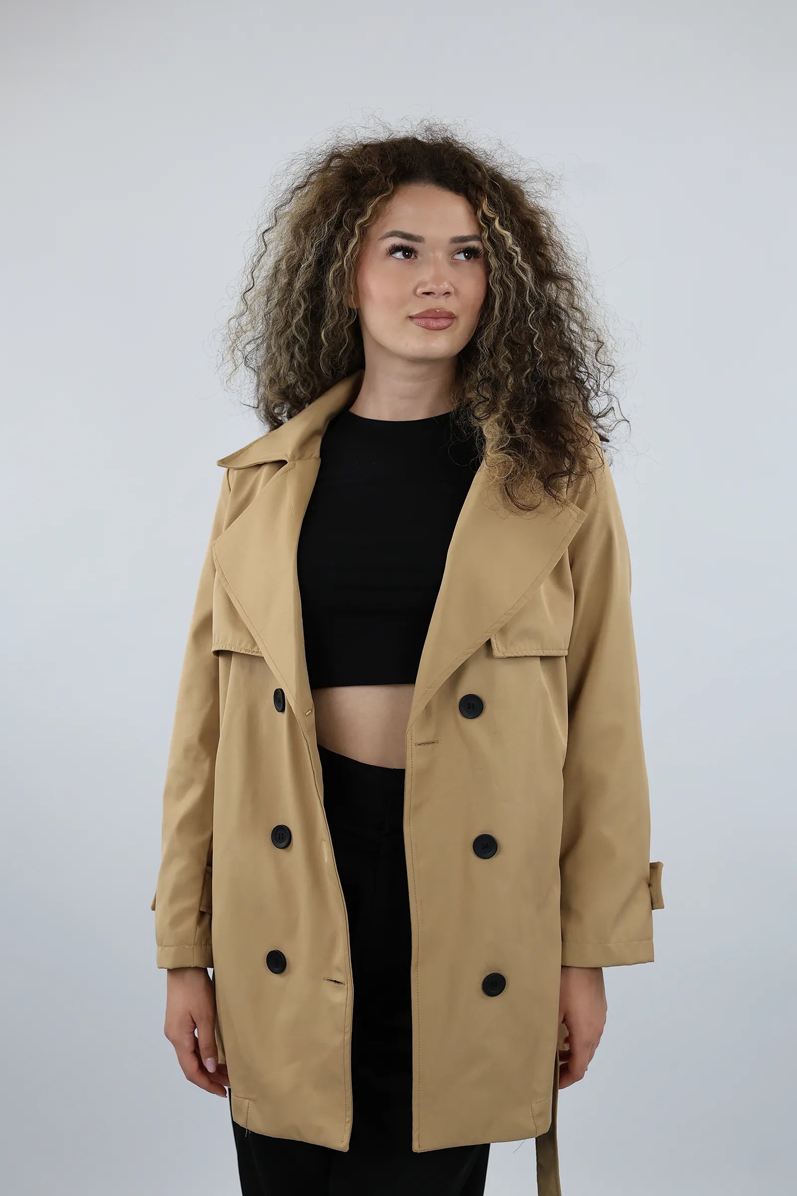MANTIL URBAN TRENCH