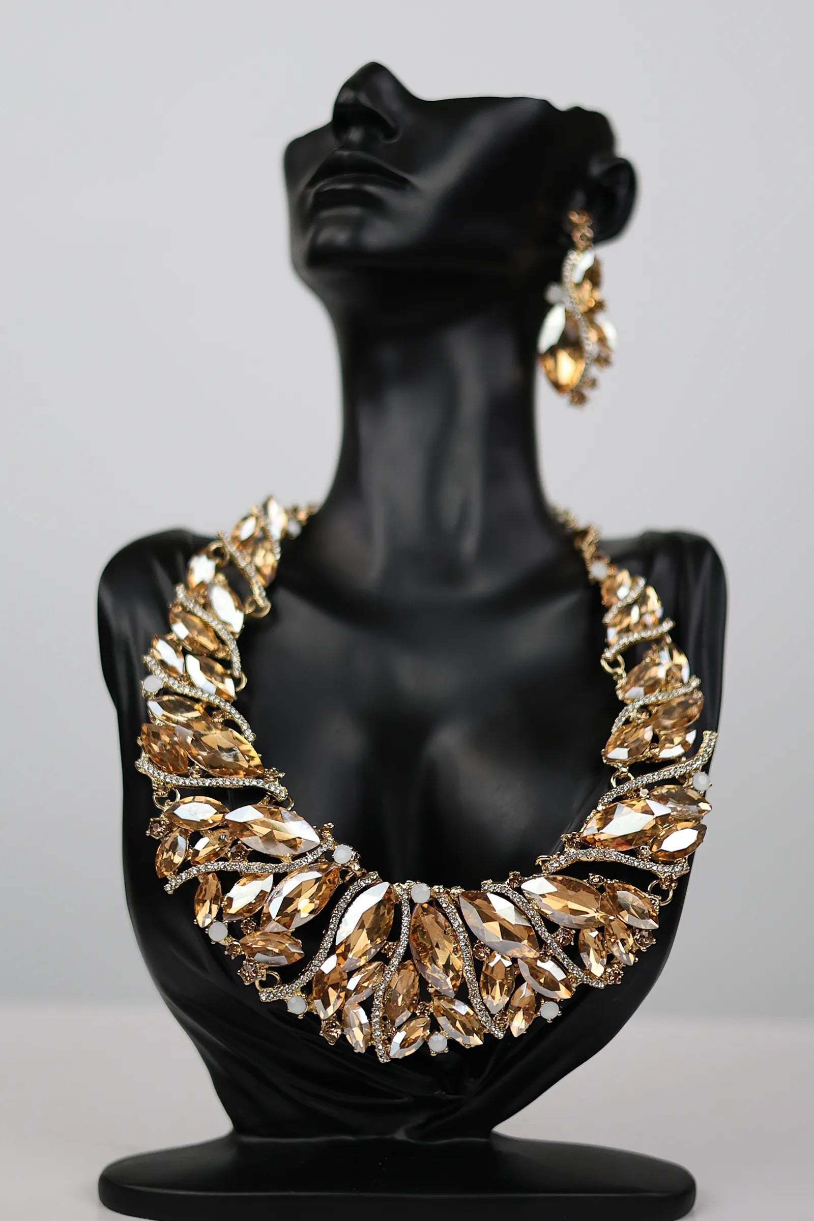 AKSESOR GOLD
