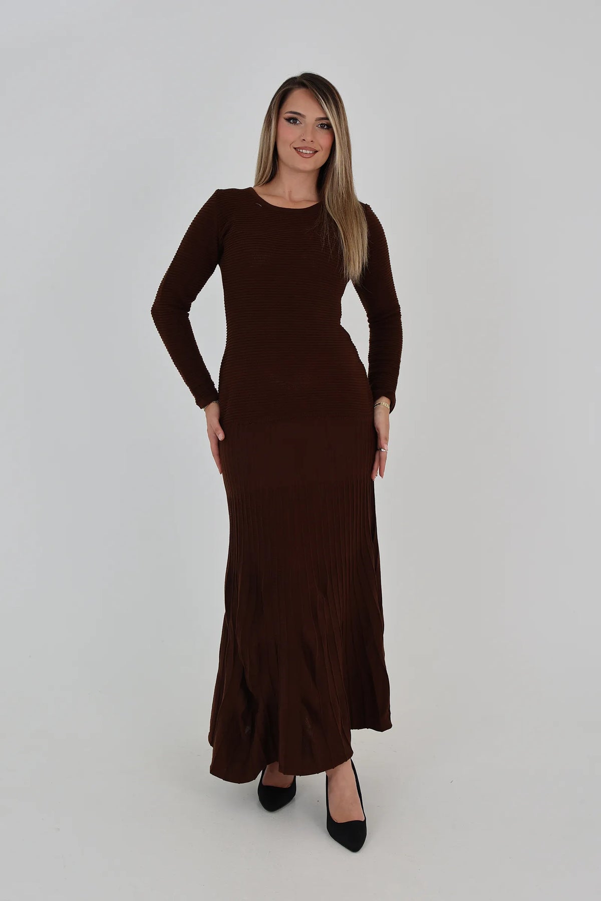 Fustan crew-neck maxi dress