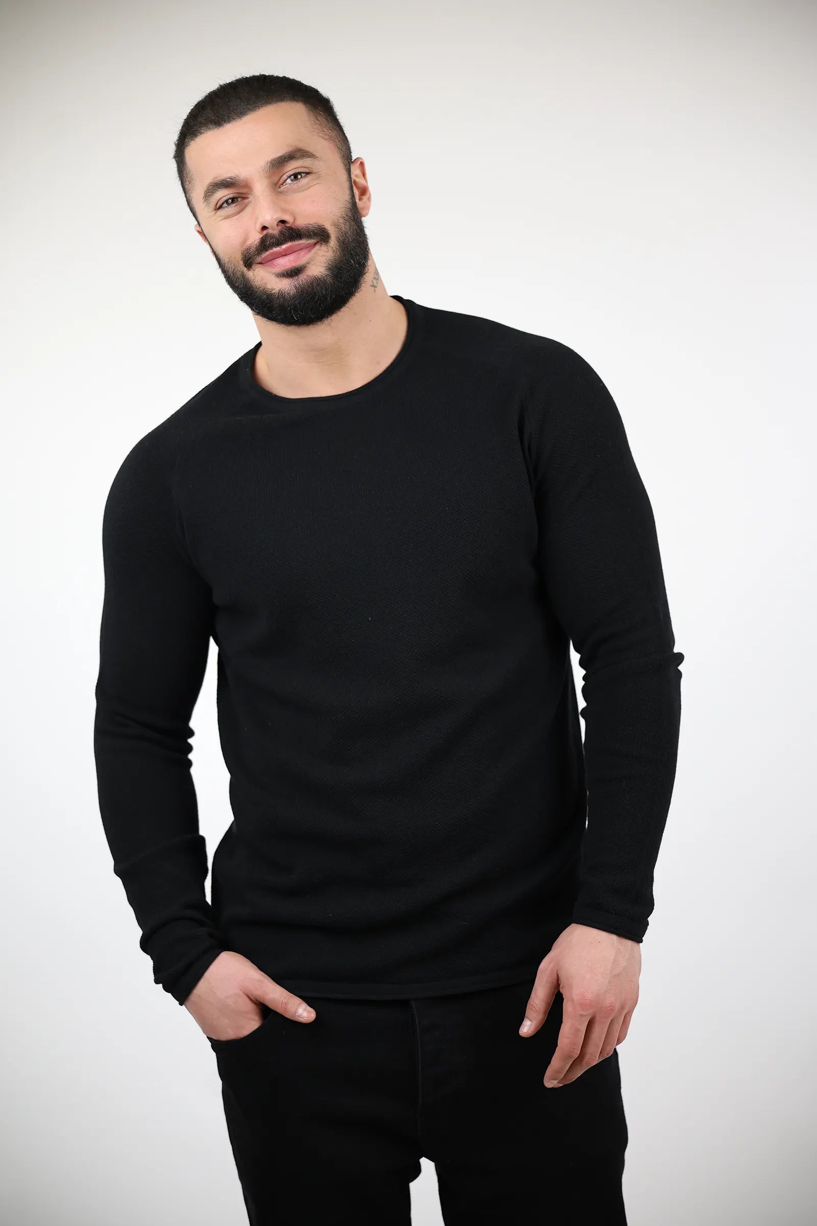 XHEMPER SOLID ROUND NECK