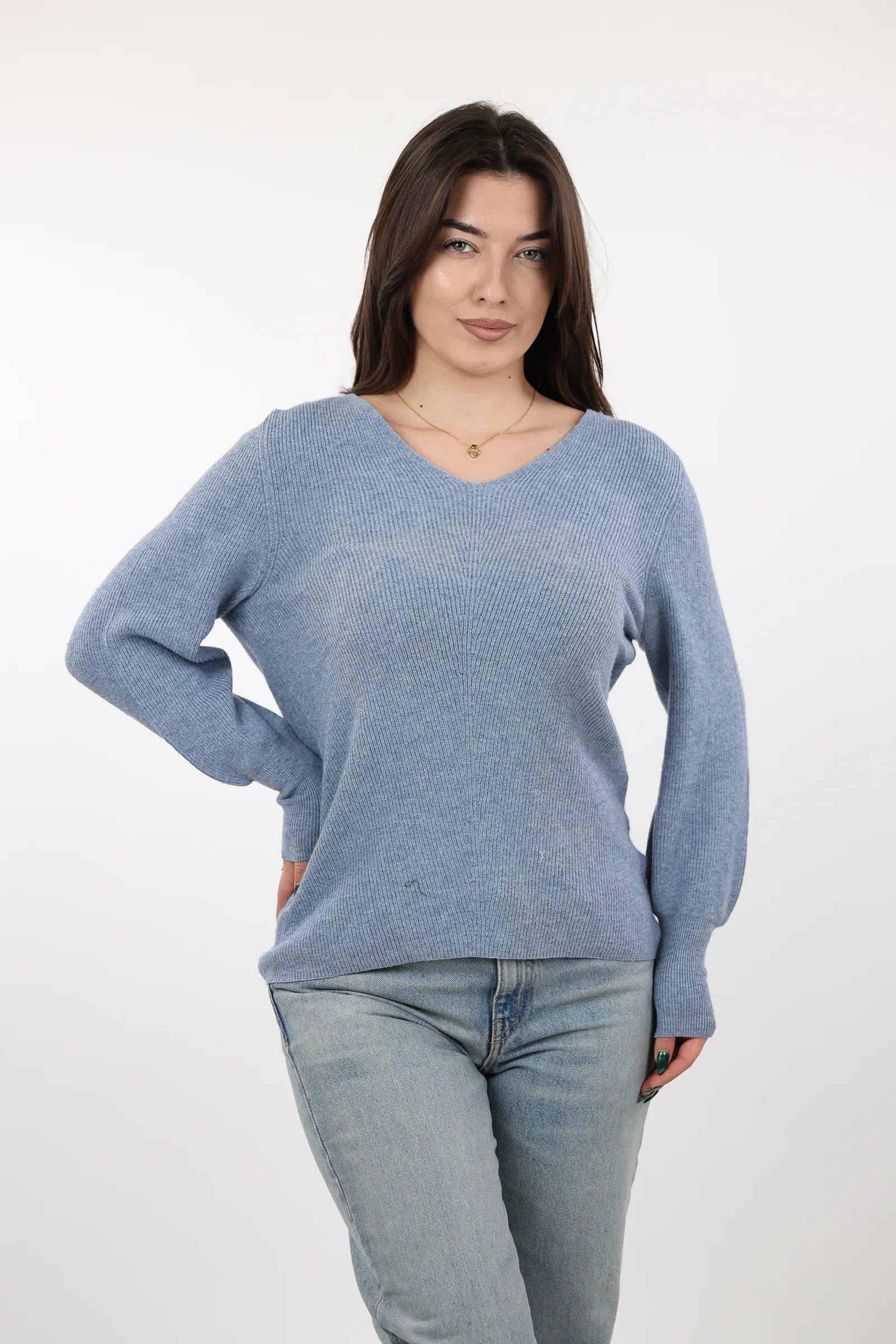 Xhemper chuba v-neck