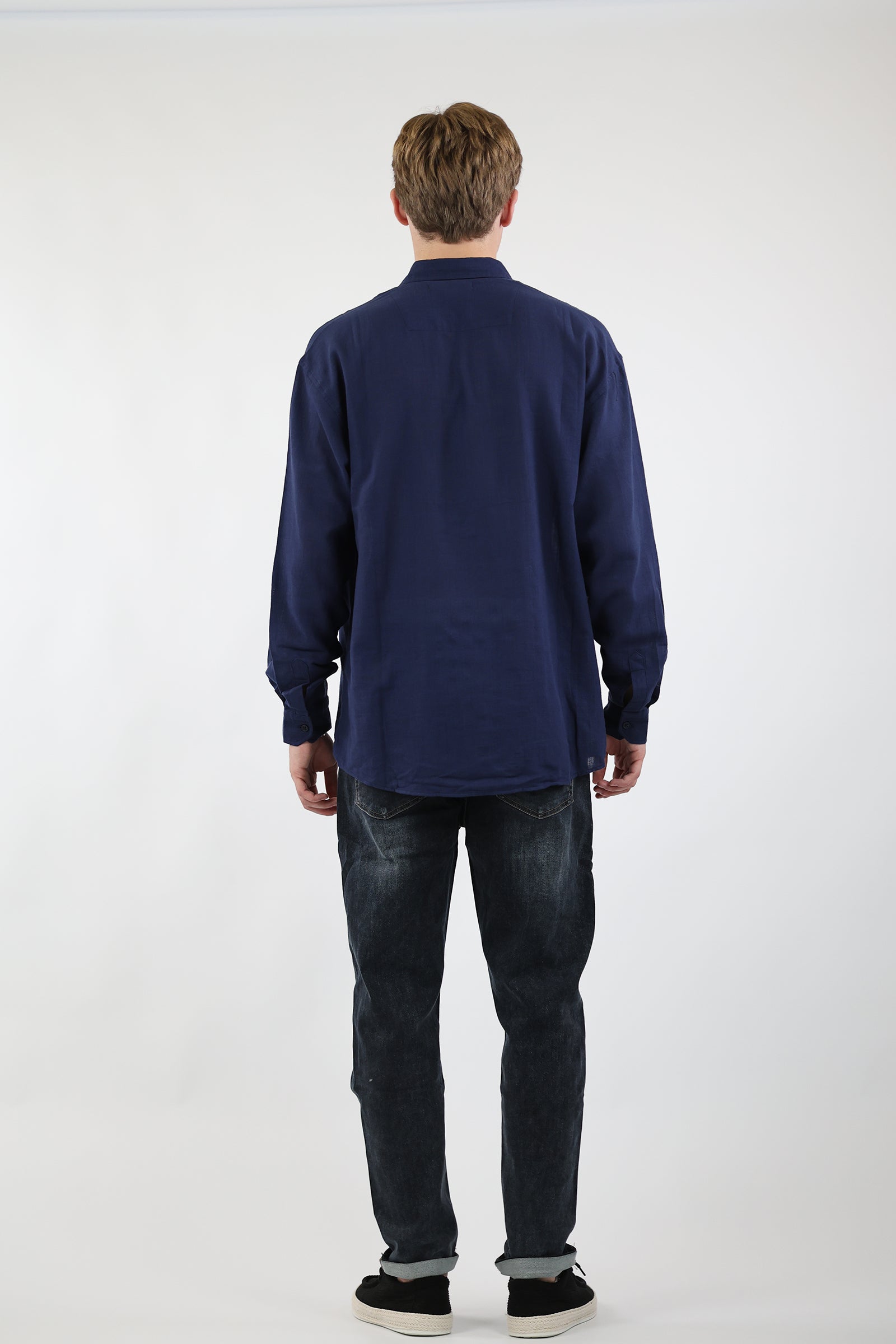 KËMISHË NAVY BLUE