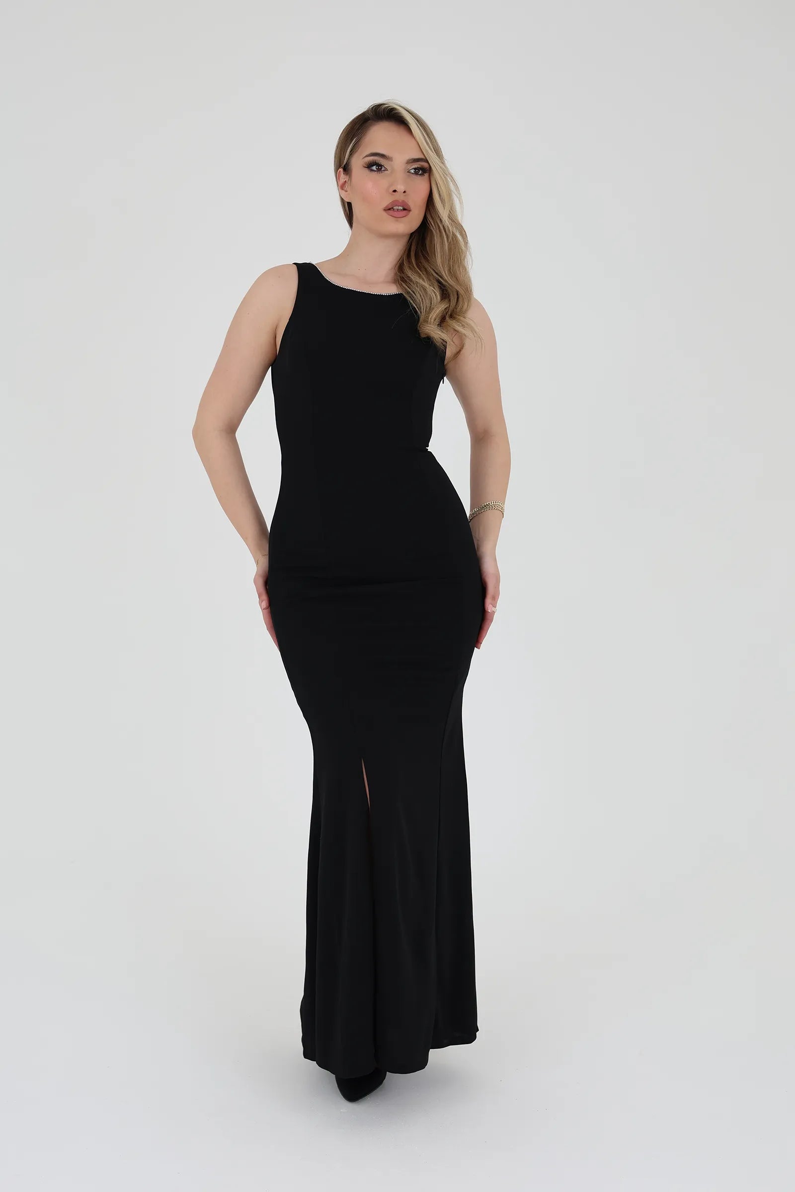 Fustan back details