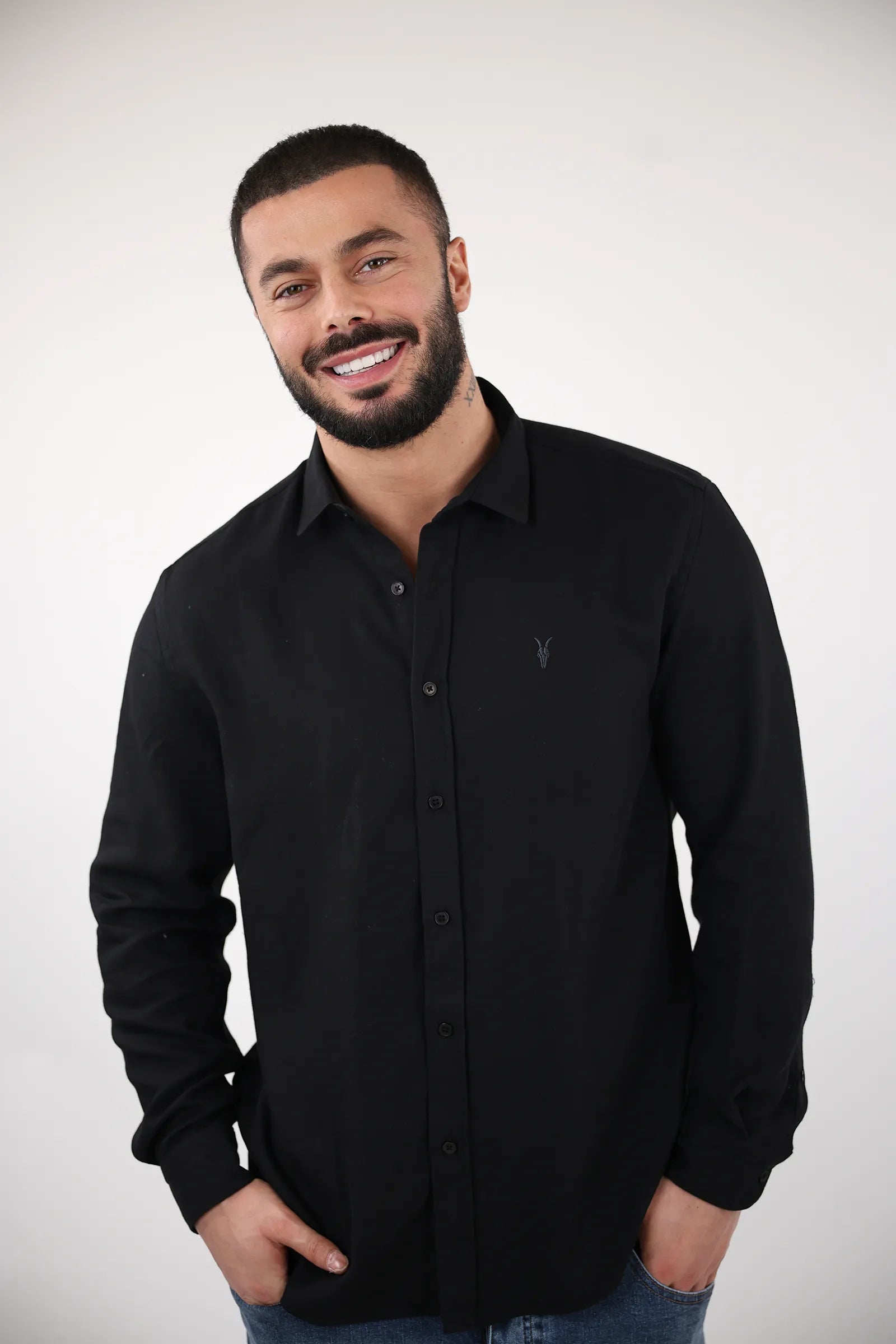 KËMISHË BUTTON DOWN SHIRT