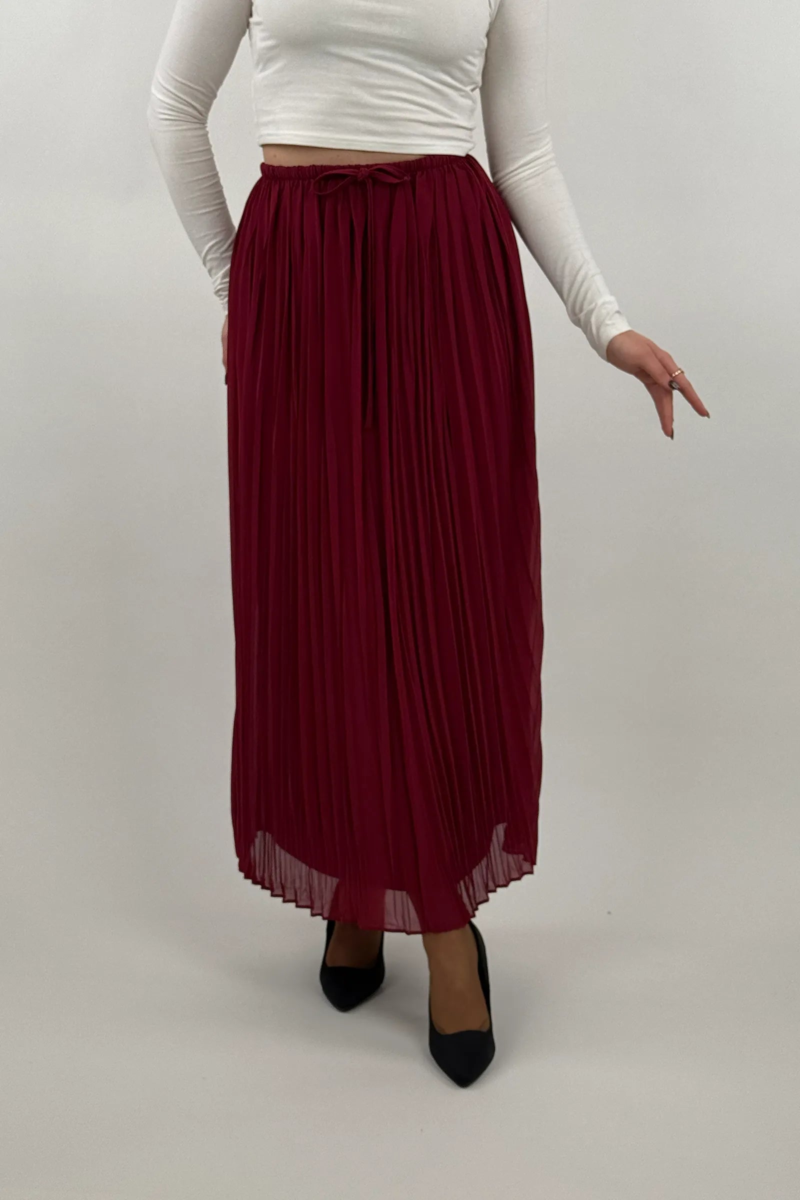 Fund Flowy Pleated Skirt