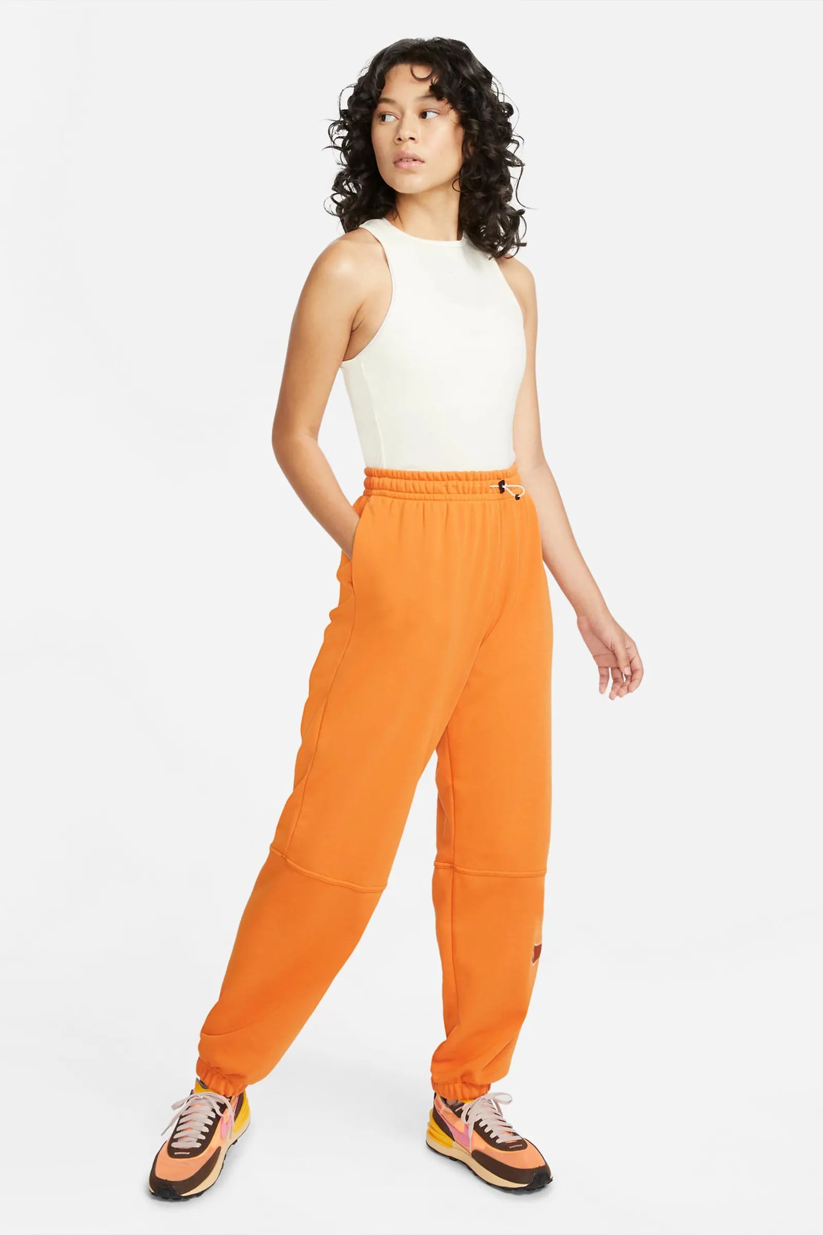 TRENERKA NIKE W SWSH FLC HR Joggers