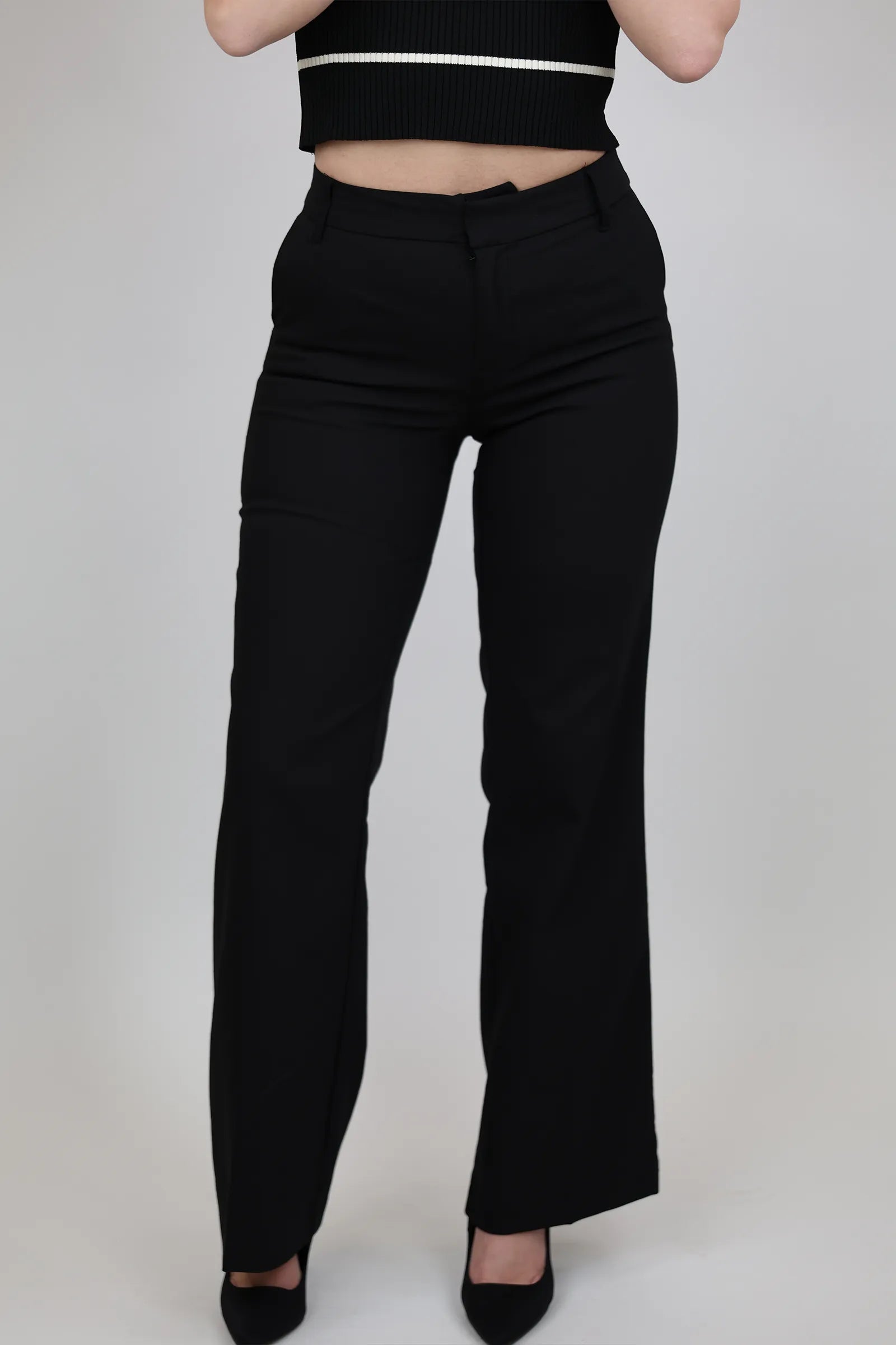 Pantallona bootcut