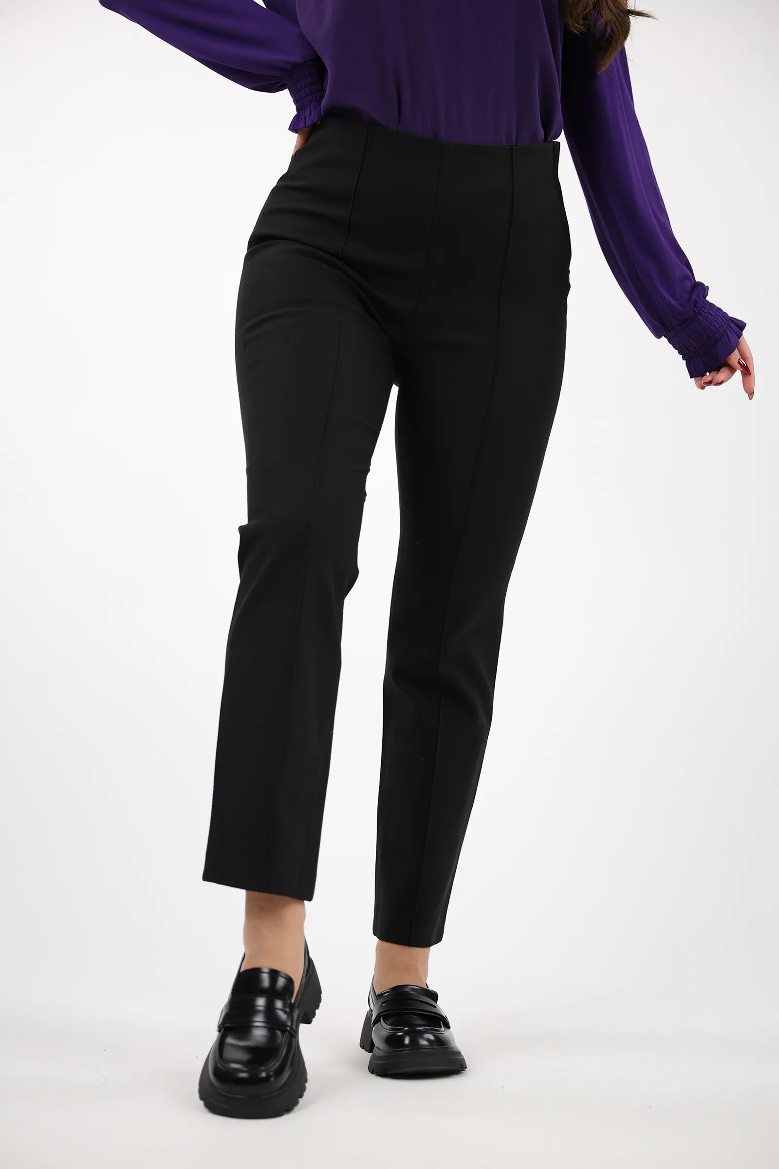 HELLANKE Ankle Pants