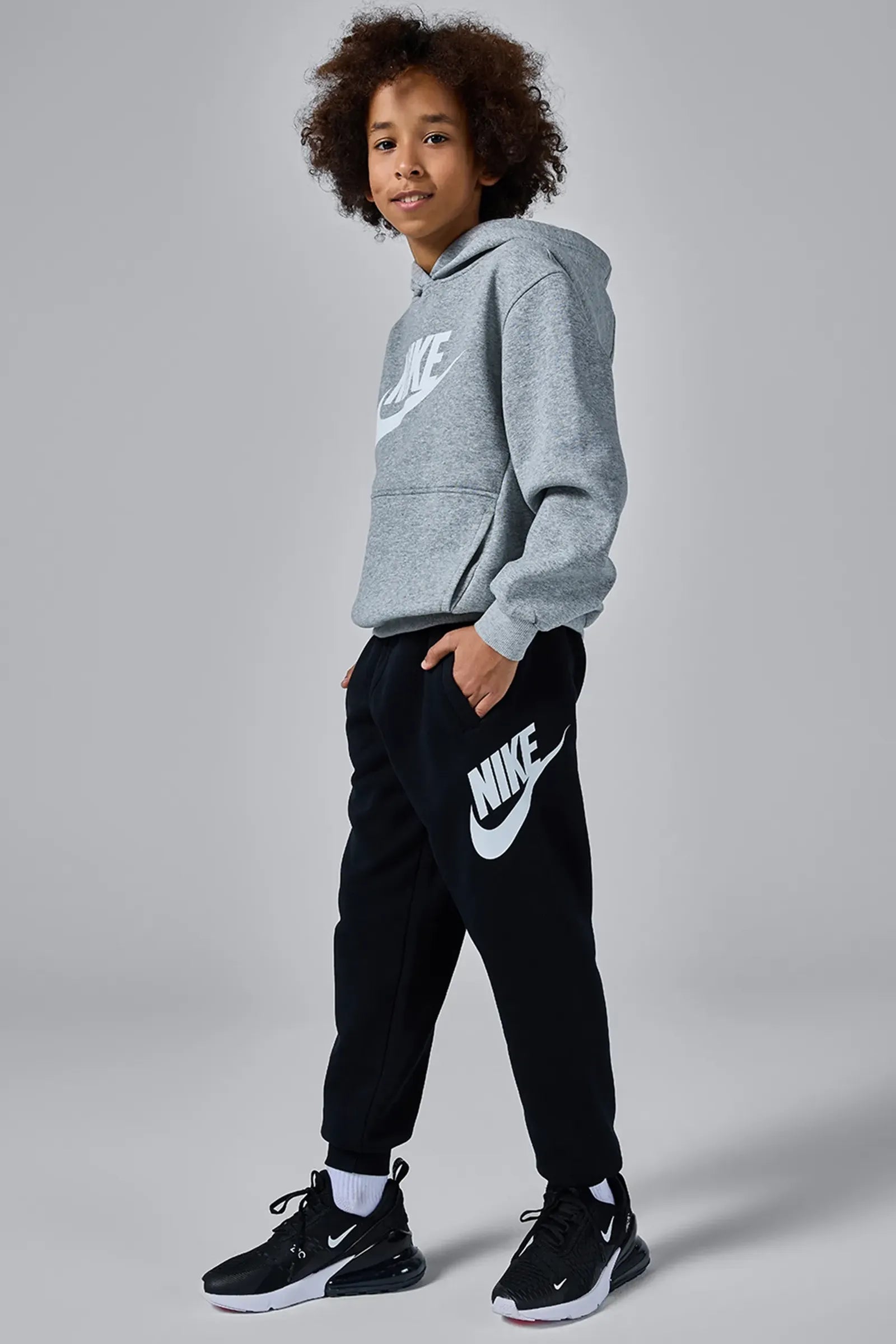 TRENERKA Nike Big Kids' Club Fleece Joggers