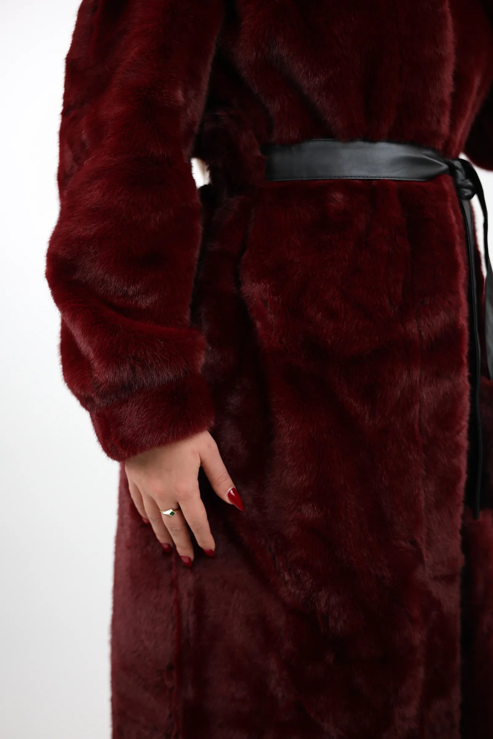 JAKNE Oversized  Faux Fur