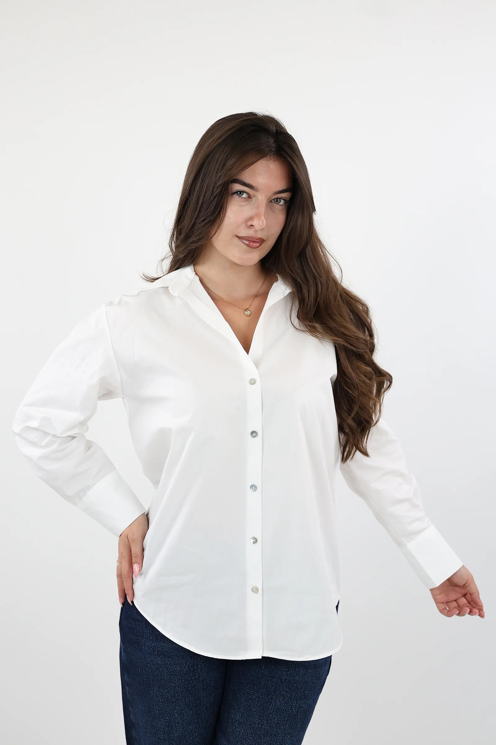 KËMISHË BASIC MUST HAVE