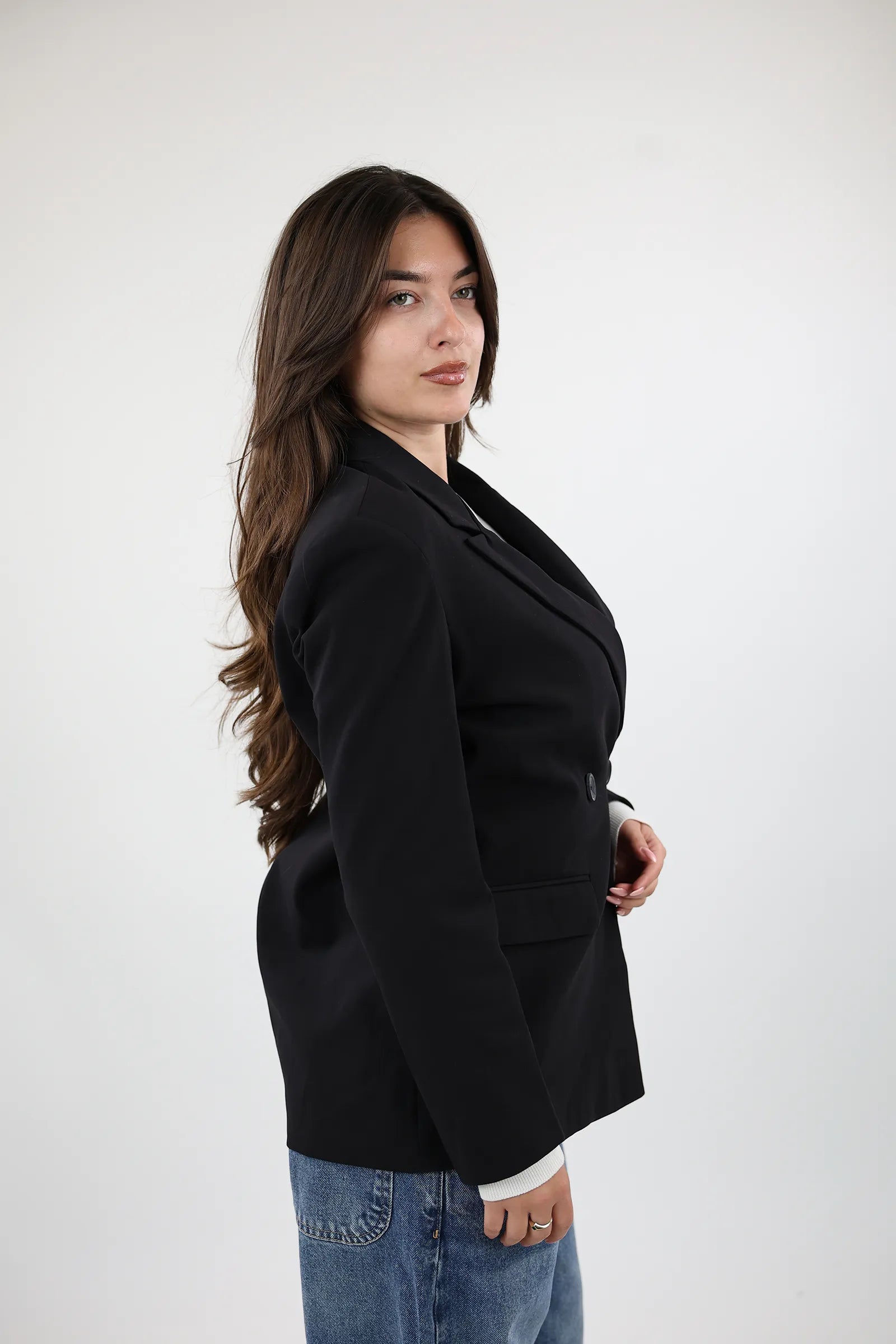 SAKO BUTTON BLACK