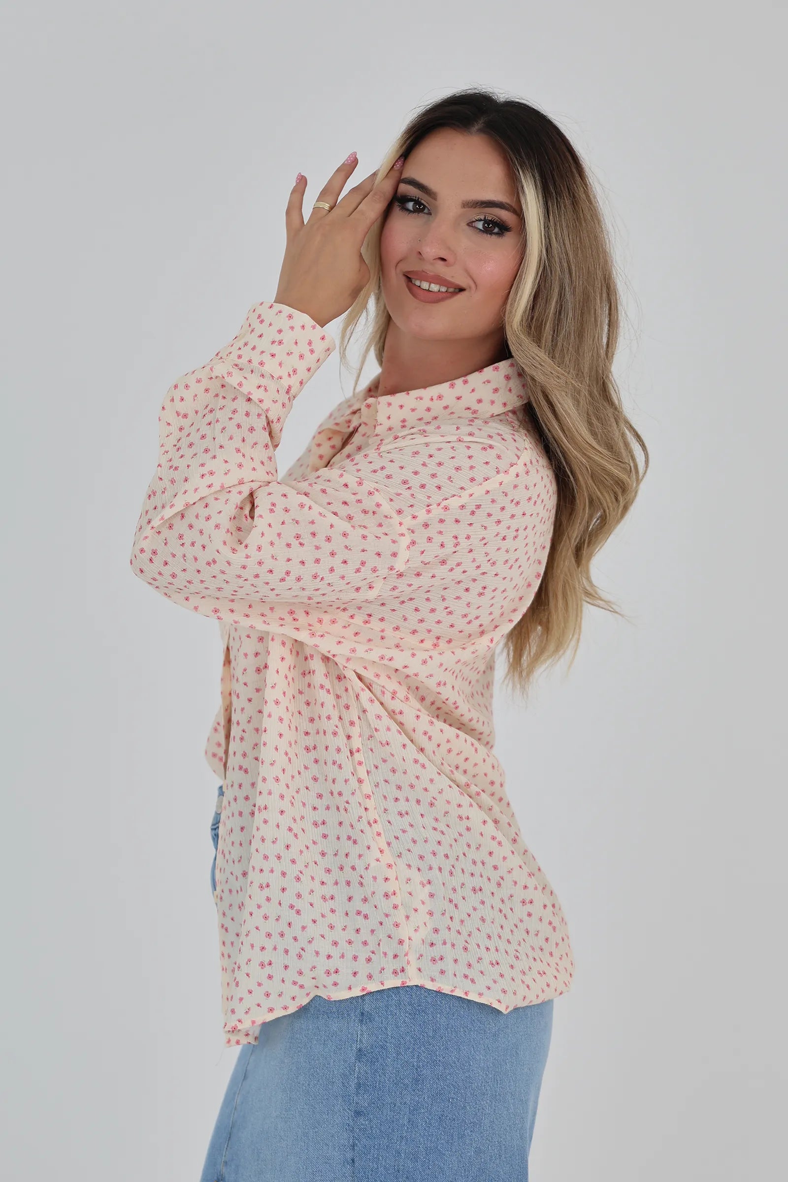 Kemishe pink petal