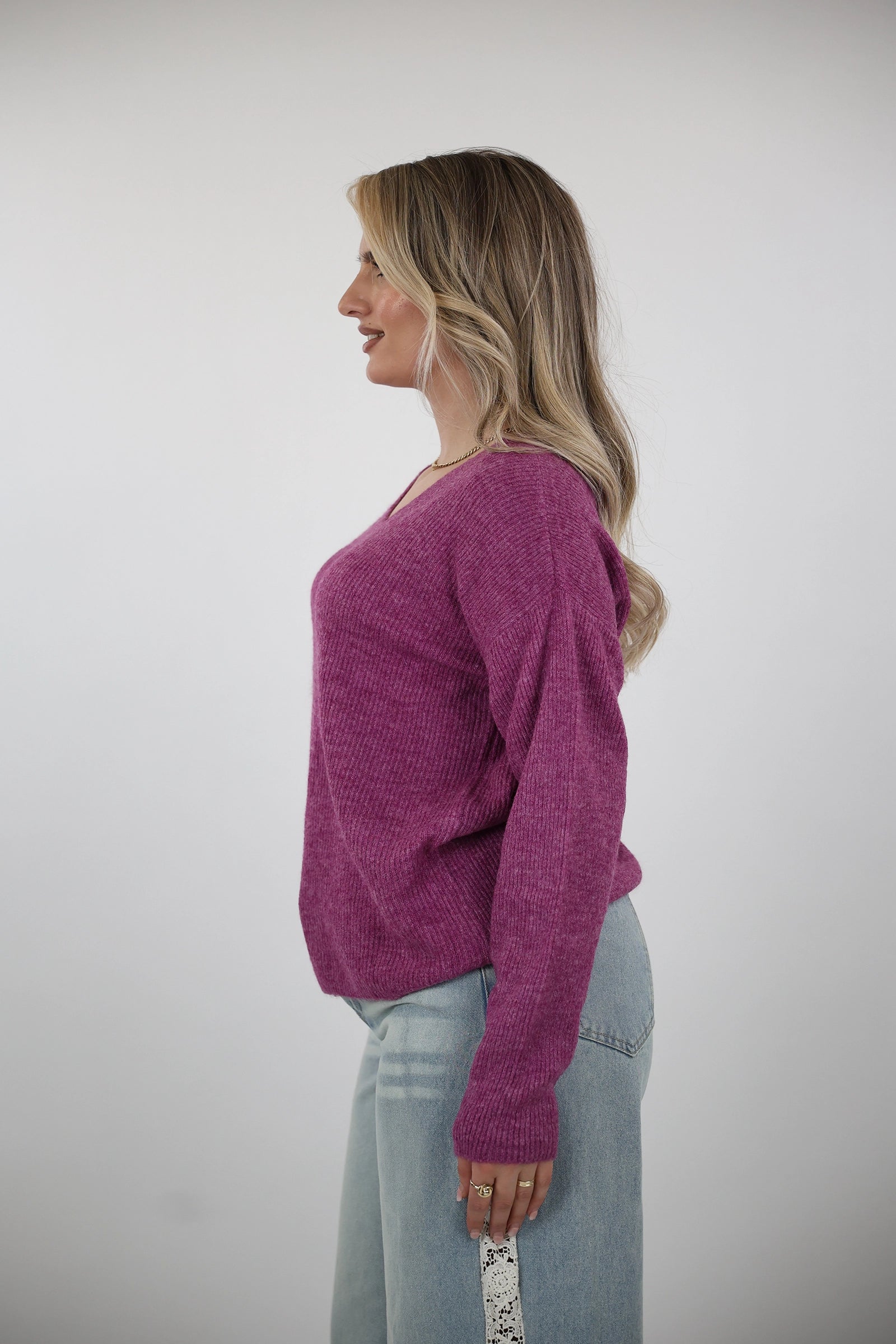 XHEMPER Deep V Knit
