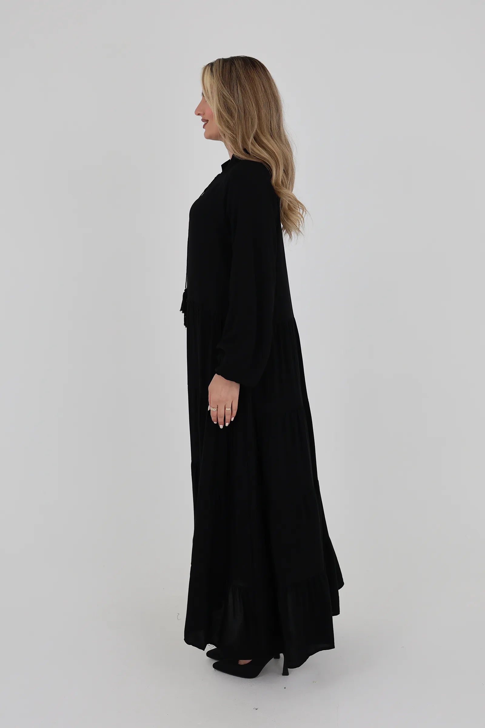 Fustan flowy tiered