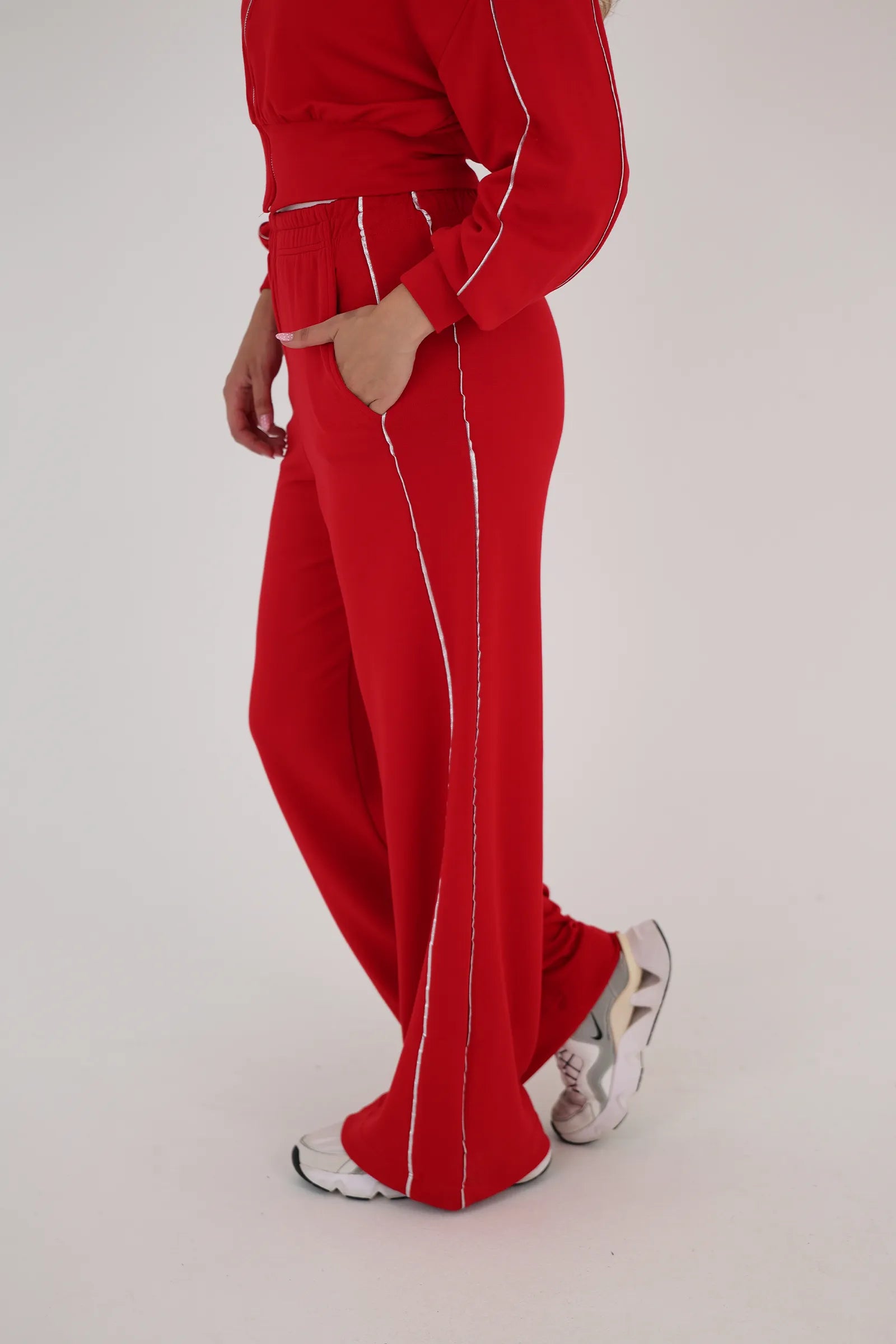 Trenerka cherry chill set