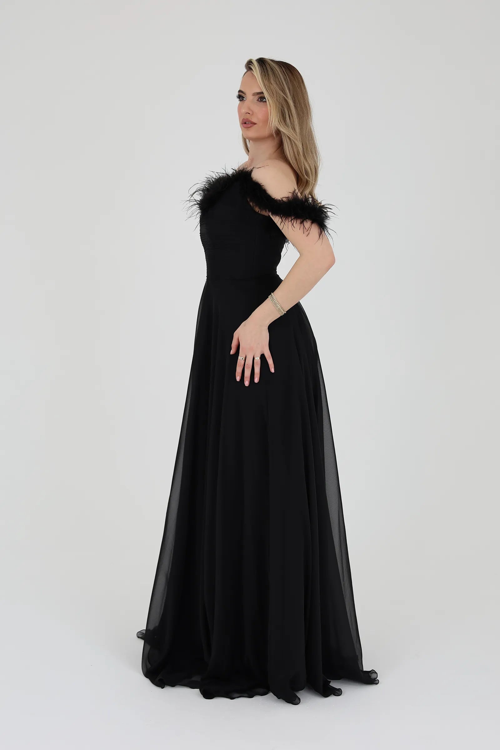 Fustan evening gown